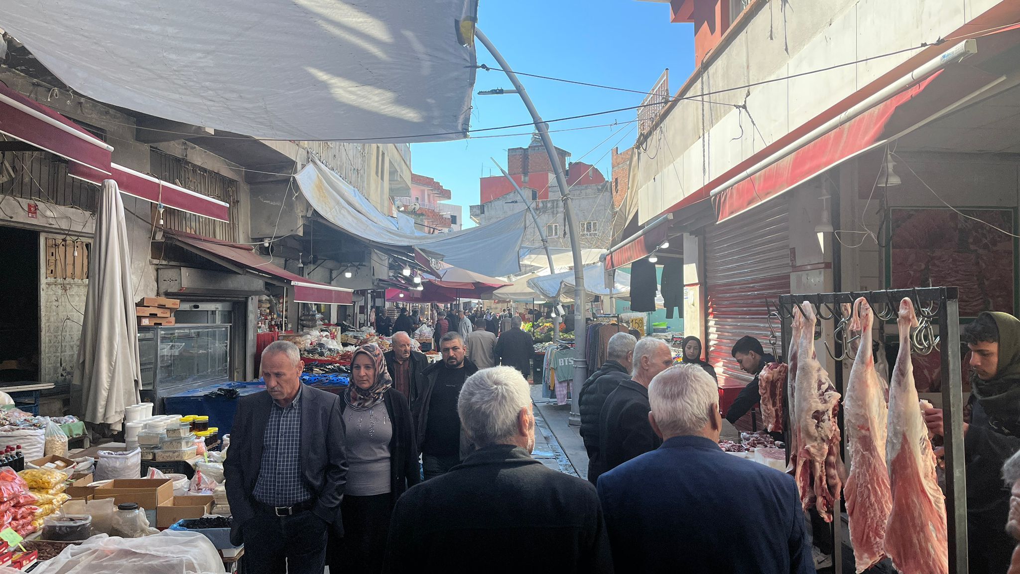 Ramazan Bereketi Alo Tevşo Pazarı’nda Esnafın Yüzünü Güldürdü (4)