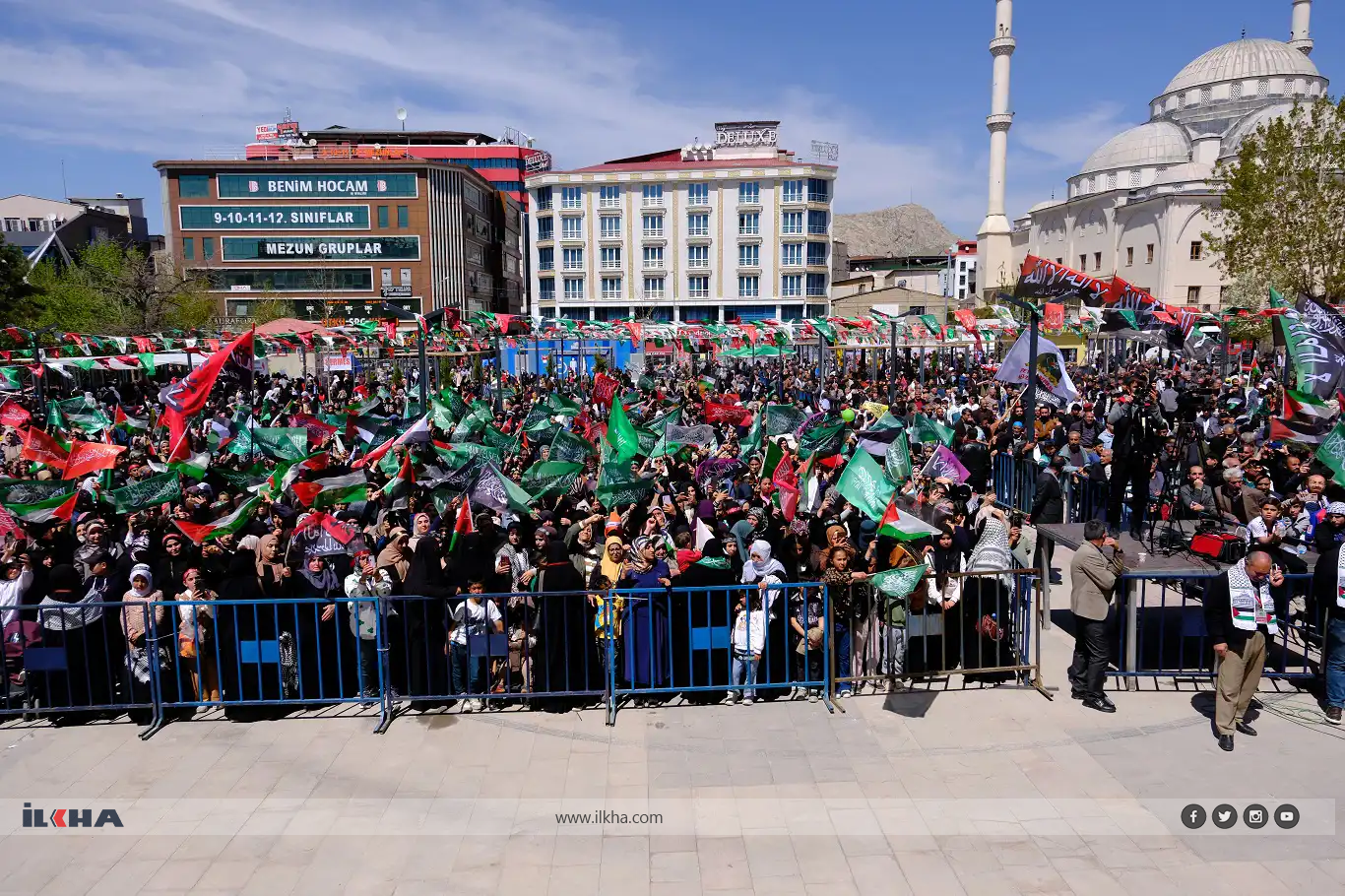 Coşa Mewlûda Nebî li Wan, Edene û Stenbolê jî berdewam dike