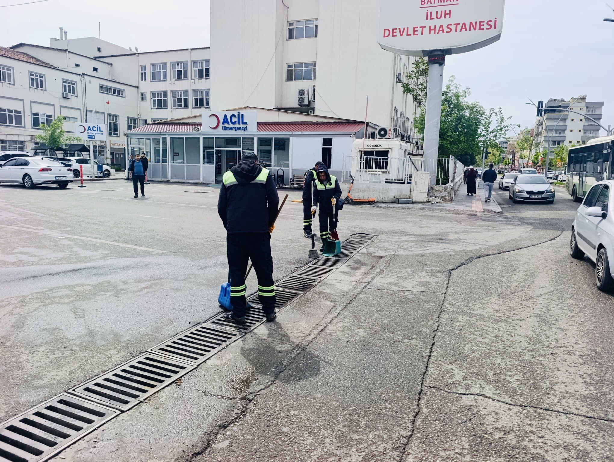 Batman Belediyesi Sağanak Yağışa Karşı Sahada (3)