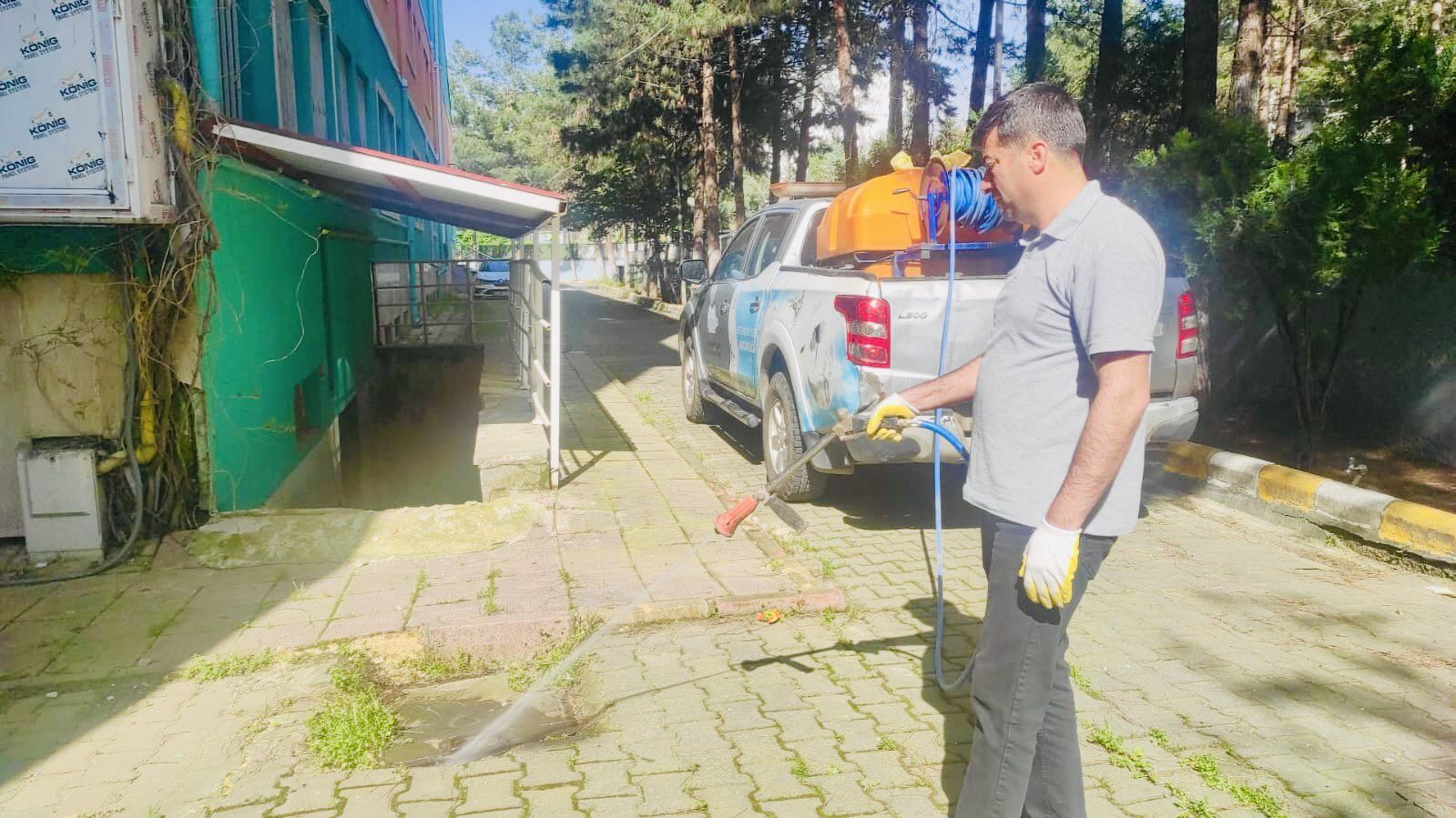 Batman Belediyesi'nden Kapsamlı İlaçlama (2)