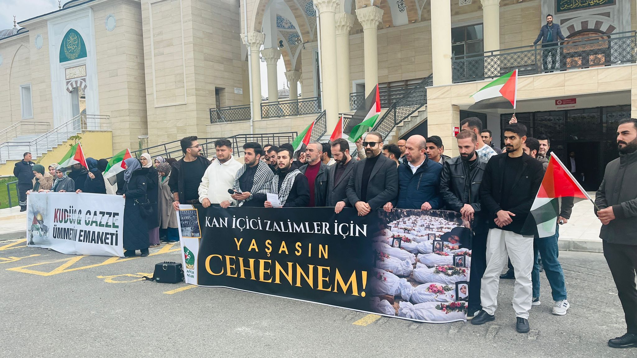 Batman Üniversitesi Öğrencilerinden Ortak Ses Zindanlar Yıkılacak, Aksa Özgürleşecek! (3)