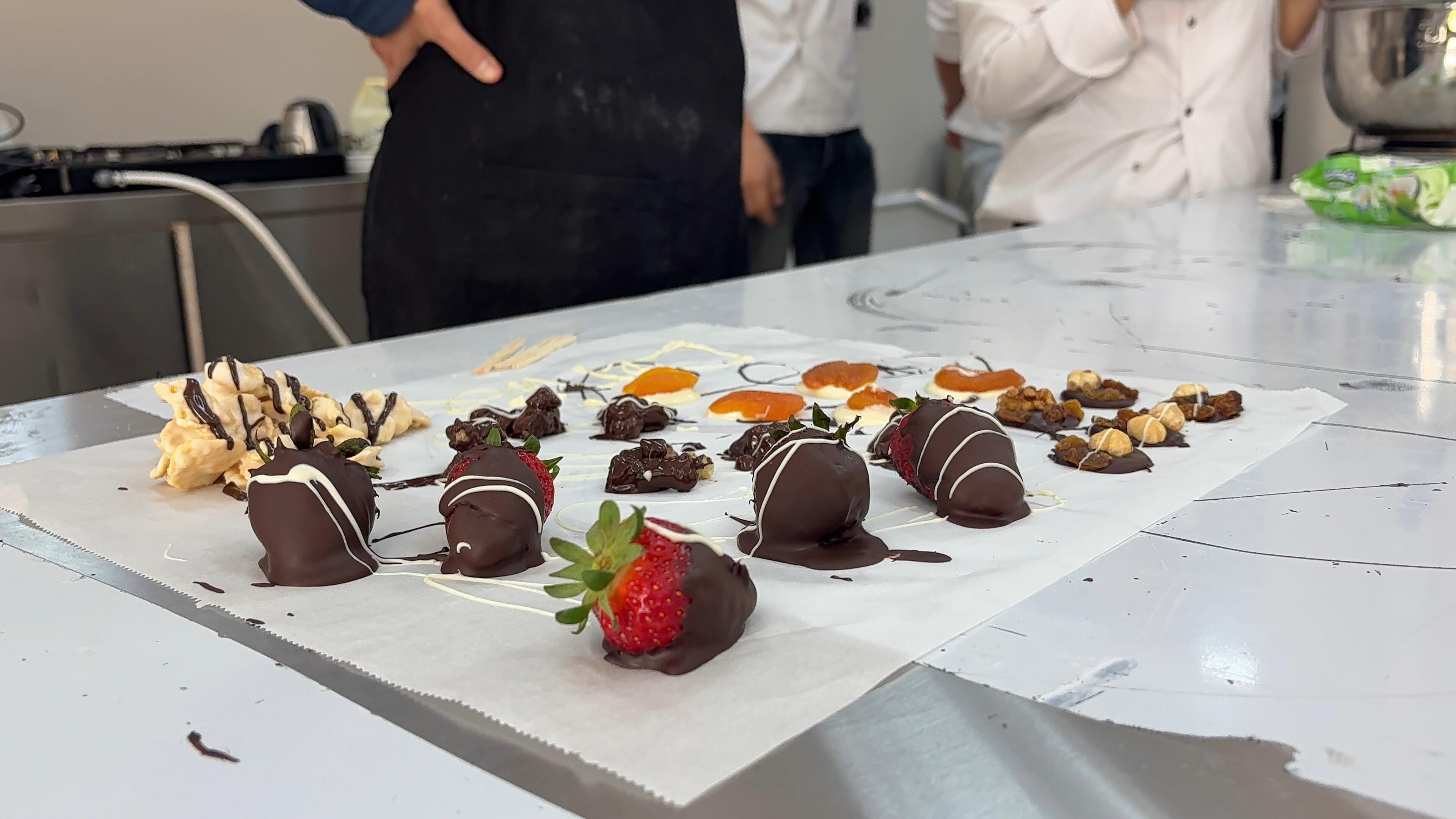 Batman Üniversitesinden Engelsiz Adım Çikolatanın Yolculuğu Hasankeyf’te Başladı (1)