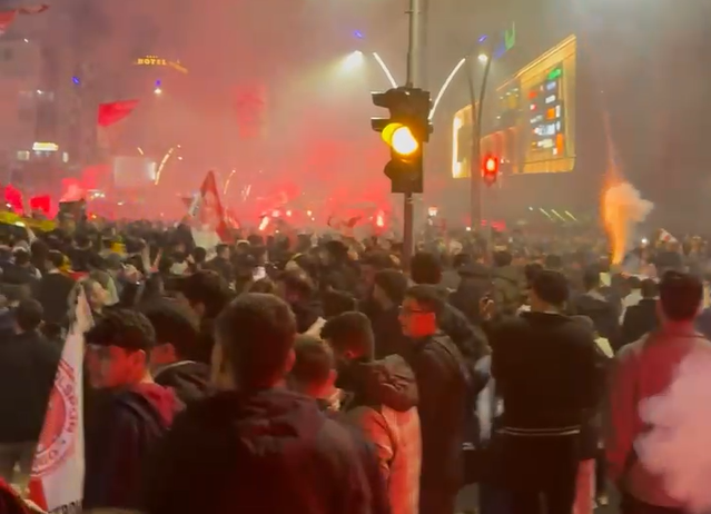 Batman’da Şampiyonluk Coşkusu Binlerce Taraftar Şampiyonu Karşıladı (2)