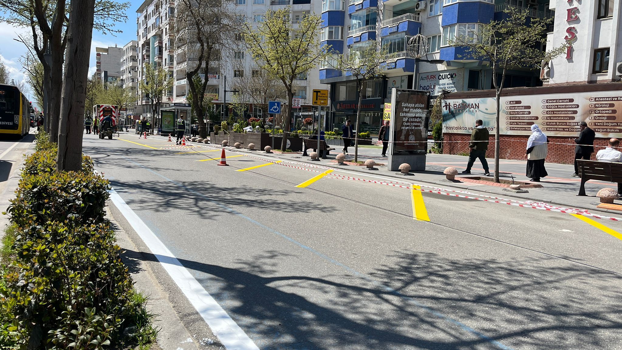 Batman’da Silinen Yol Çizgileri Boyanıyor (3)