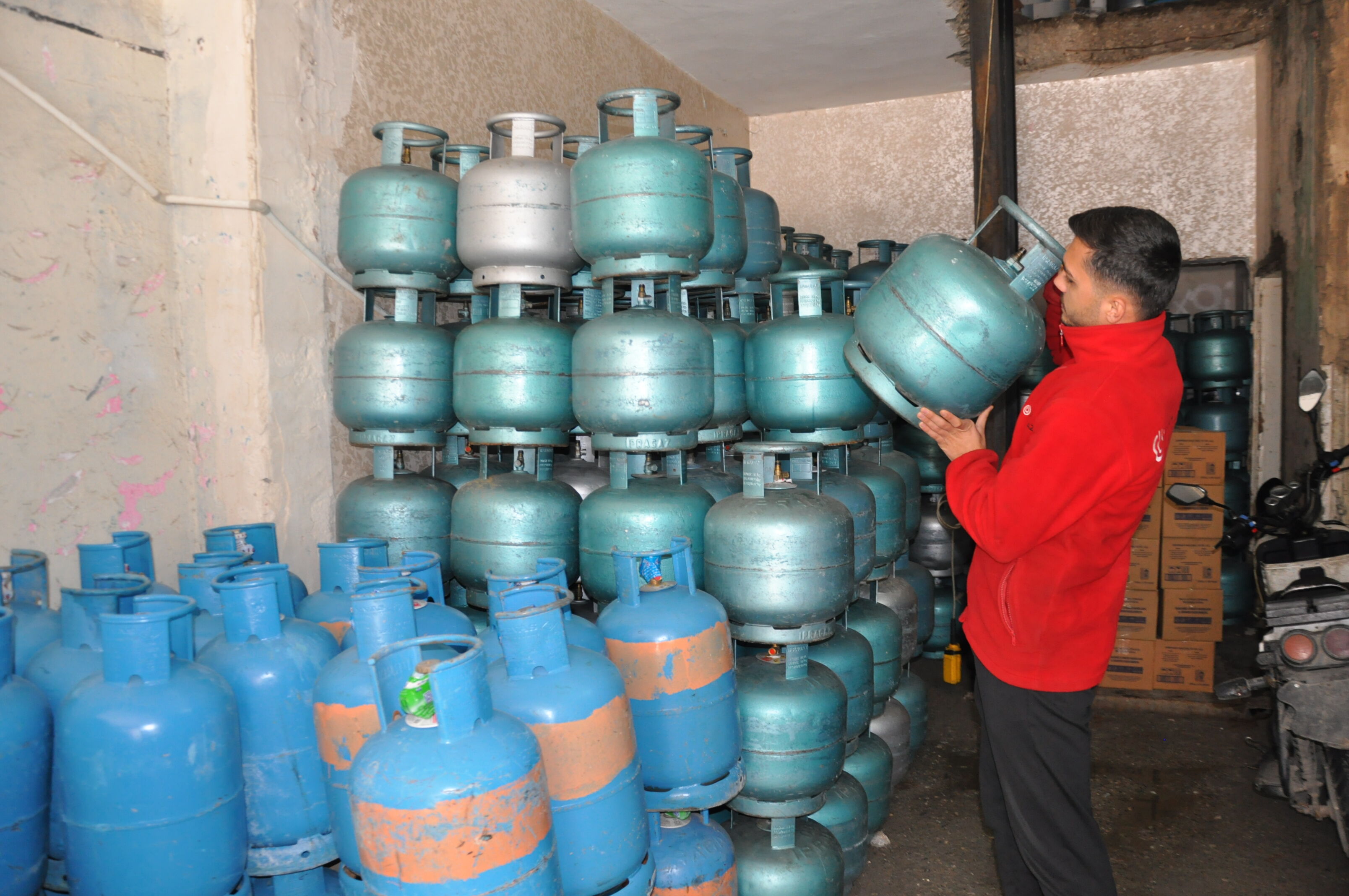 “Bir Günlük Yevmiye Bir Tüp Almaya Yetmiyor” (1)