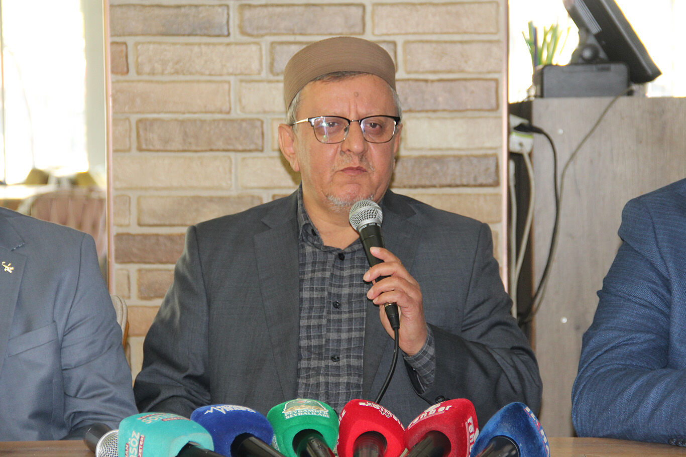 Dd1981Cd D291 4553 83E5 48D20899F270