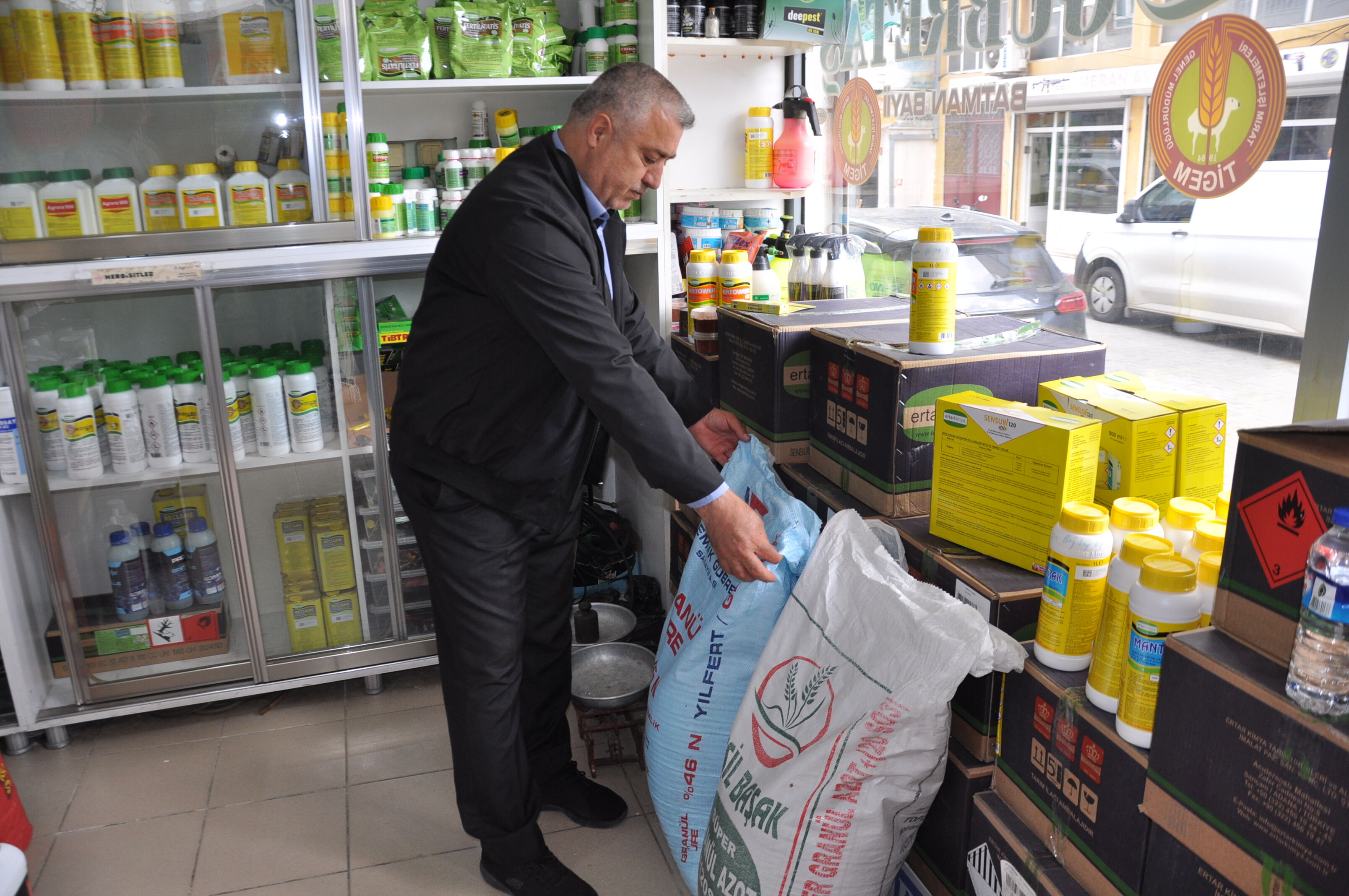 Durmayan Yağmur Çiftçiyi Zorluyor Ekim Ve İlaçlama Aksadı (3)