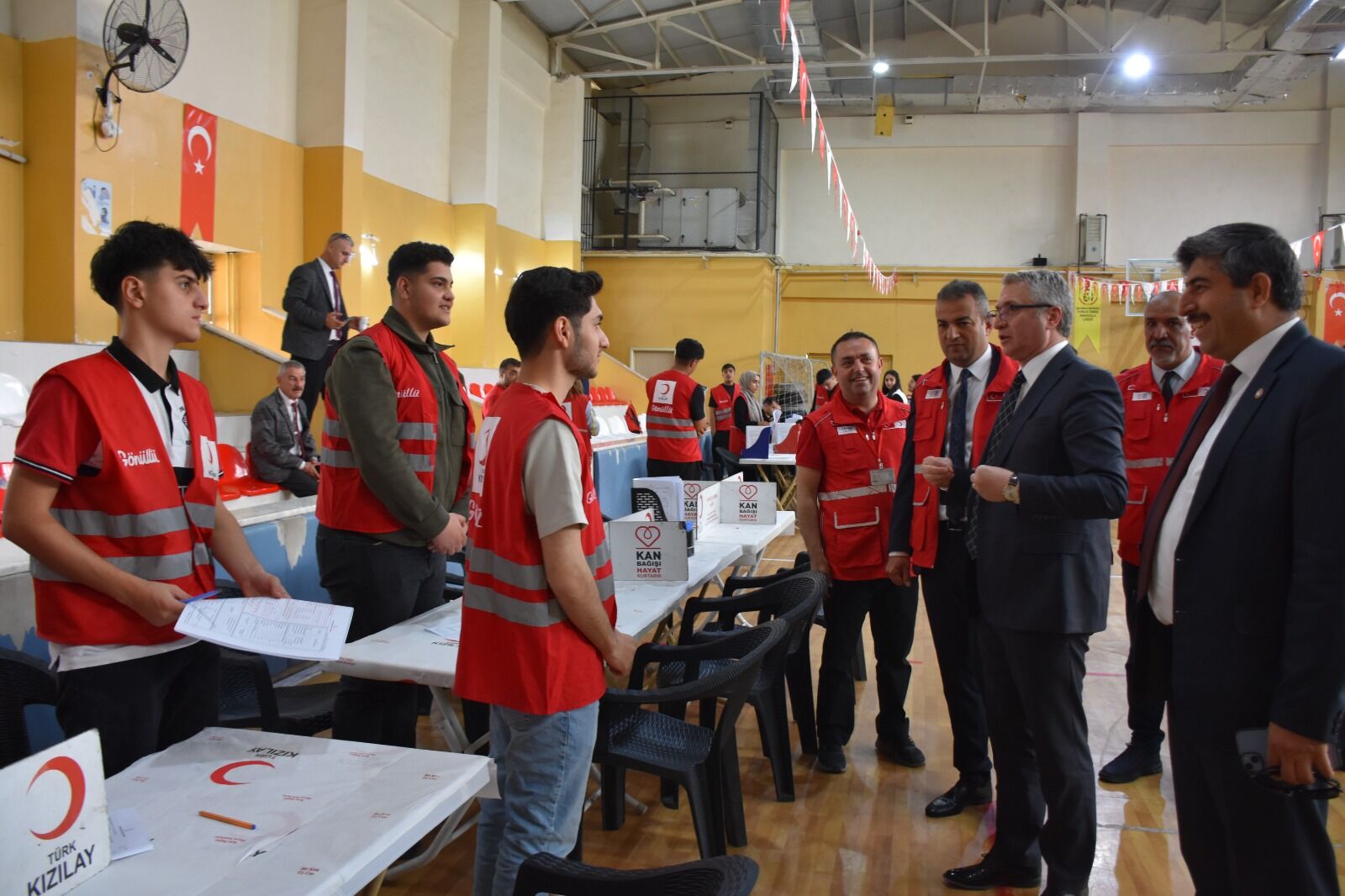 Eğitim Camiasından Hayat Veren Destek Kan Bağış Şenliği Başladı (1)