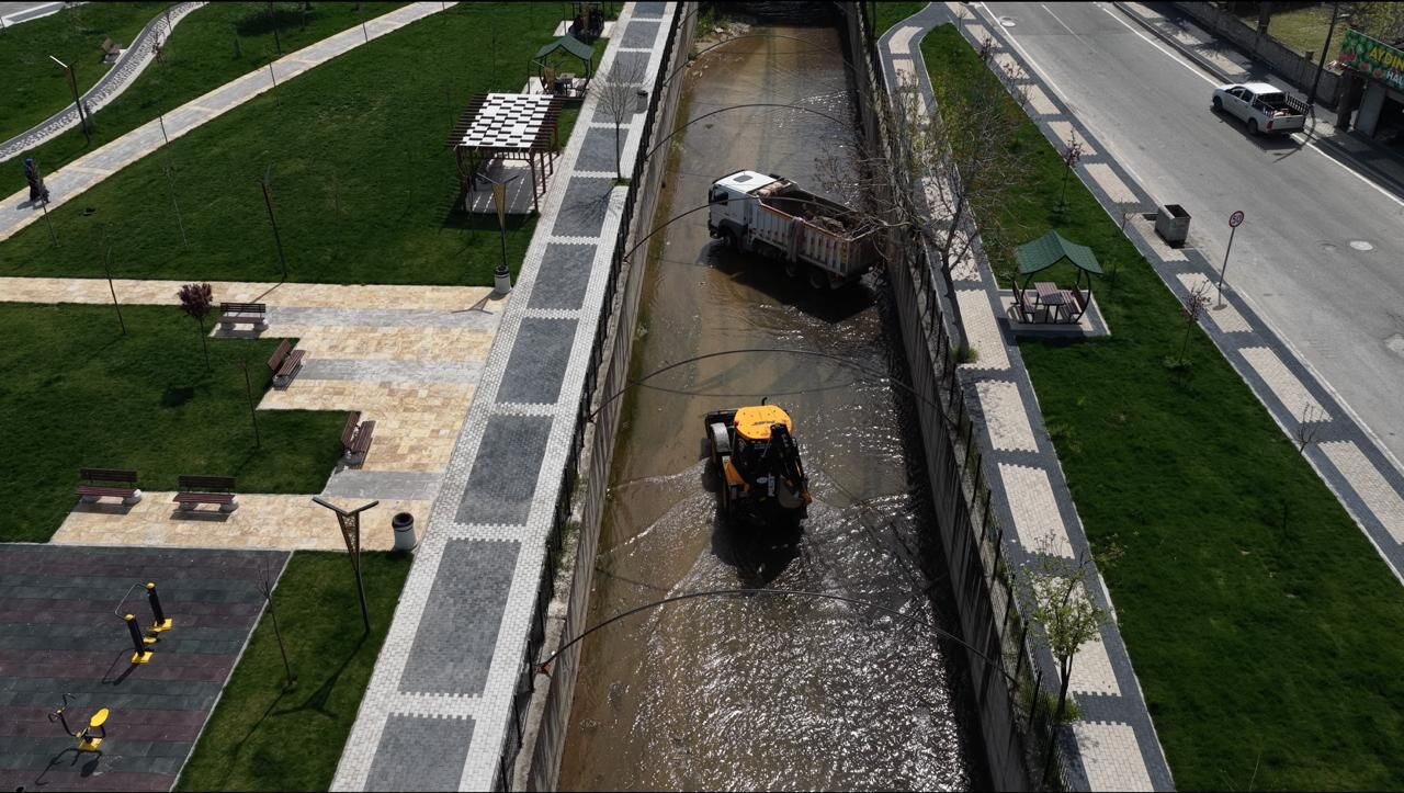 İluh Deresi’nde Yağış Mesaisi 5 Kilometrelik Hat Atıklardan Temizlendi-1