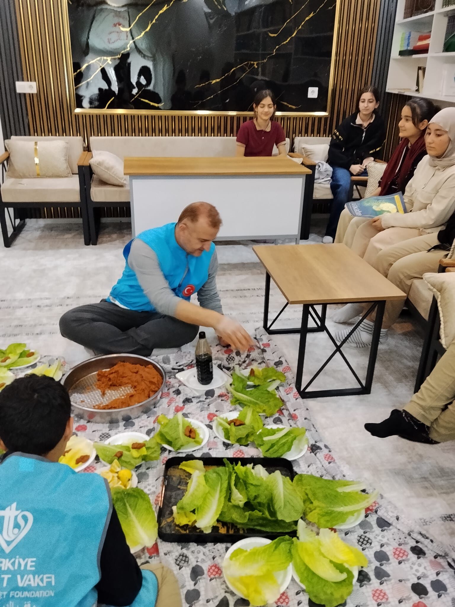 Lgs Öğrencilerine Çiğköfteli Moral Diyanet Gençlik Merkezinde Anlamlı Buluşma (1)