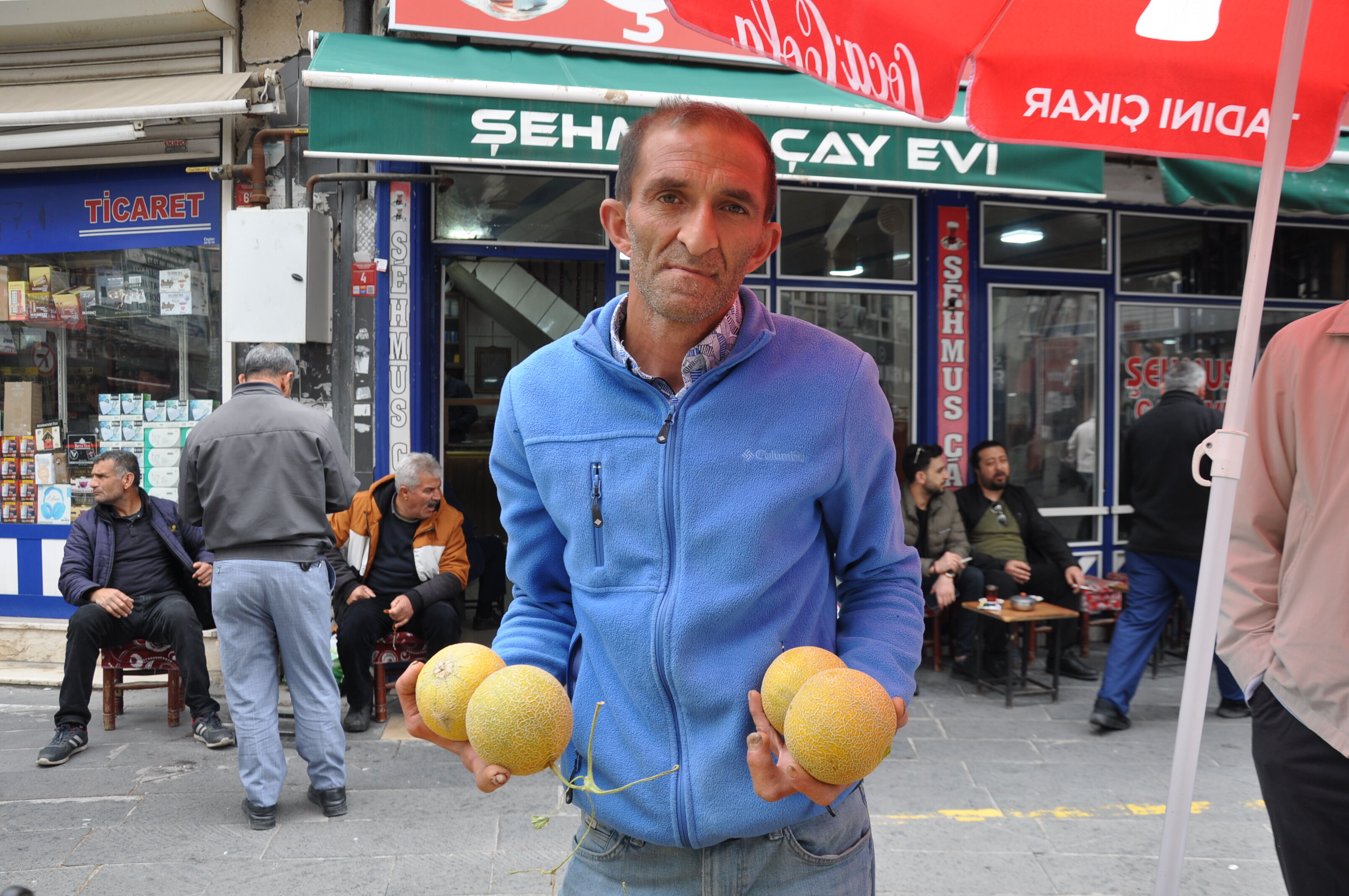 Mevsiminden Önce Tezgâha İnen Kavunlar İlgi Odağı (1)