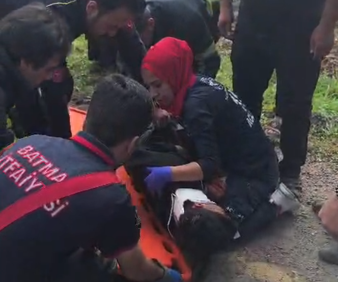Recepler Köyü Yolunda Sıkışmalı Trafik Kazası (2)