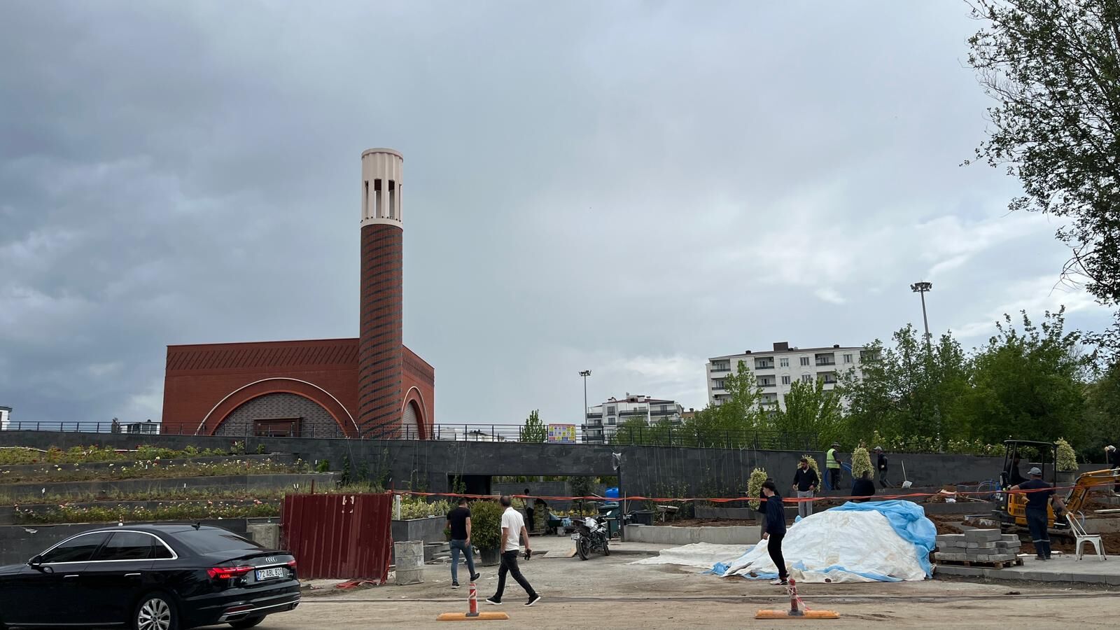 Atatürk Parkı'ndaki Mescit İnşaatı Bitmiyor Yapım Süreci Yılan Hikayesine Döndü! (2)