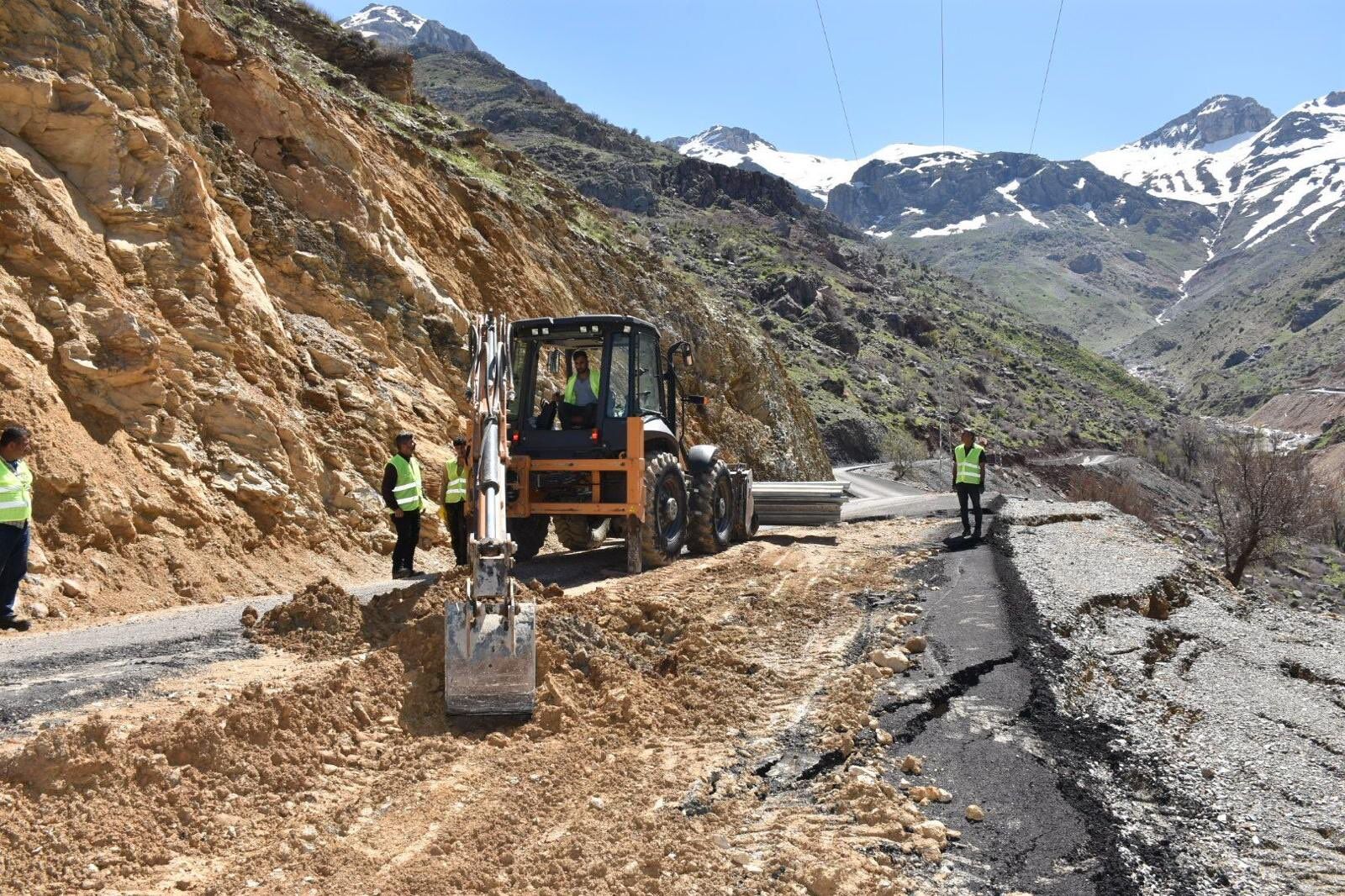 Mereto Yolunda Onarım Çalışmaları Başlatıldı (2)