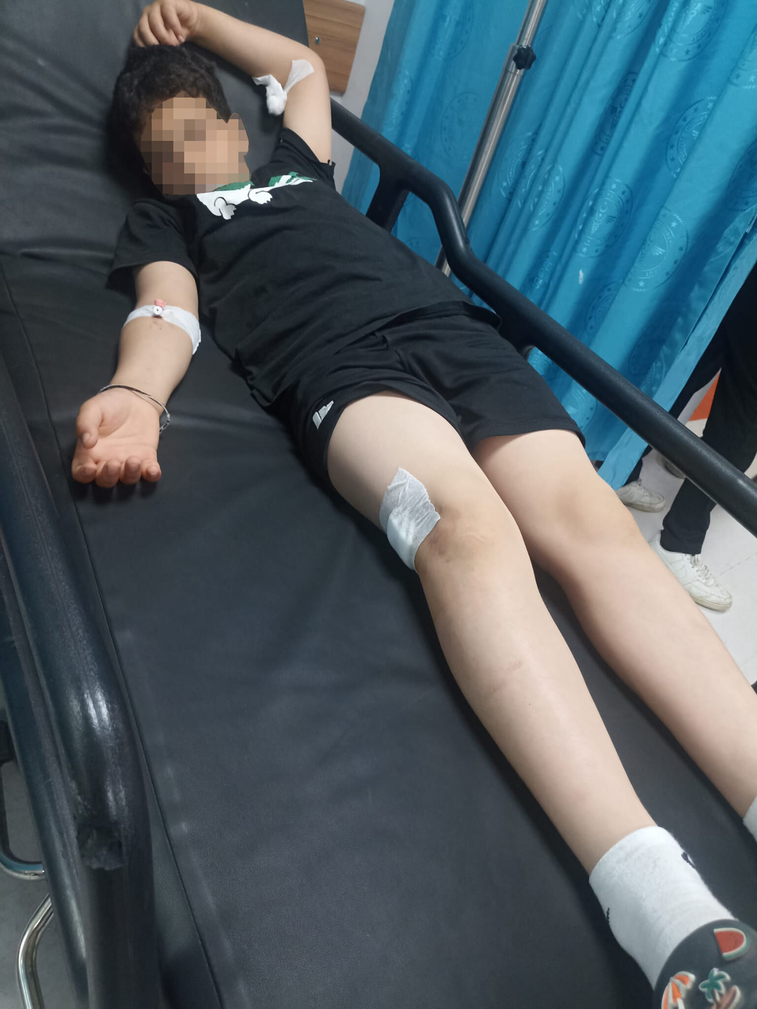 Parkta Silahlı Dehşet 4. Sınıf Öğrencisi Ayağından Vuruldu (2)