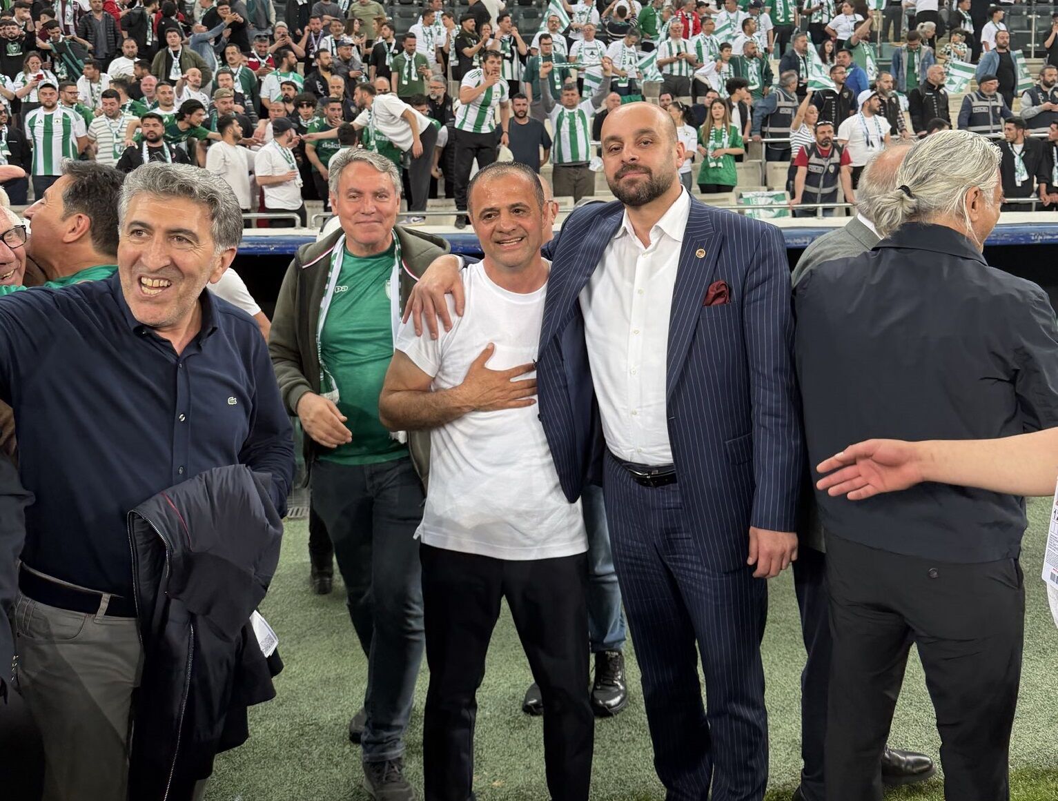 Var Ol Menaf Başkan 9