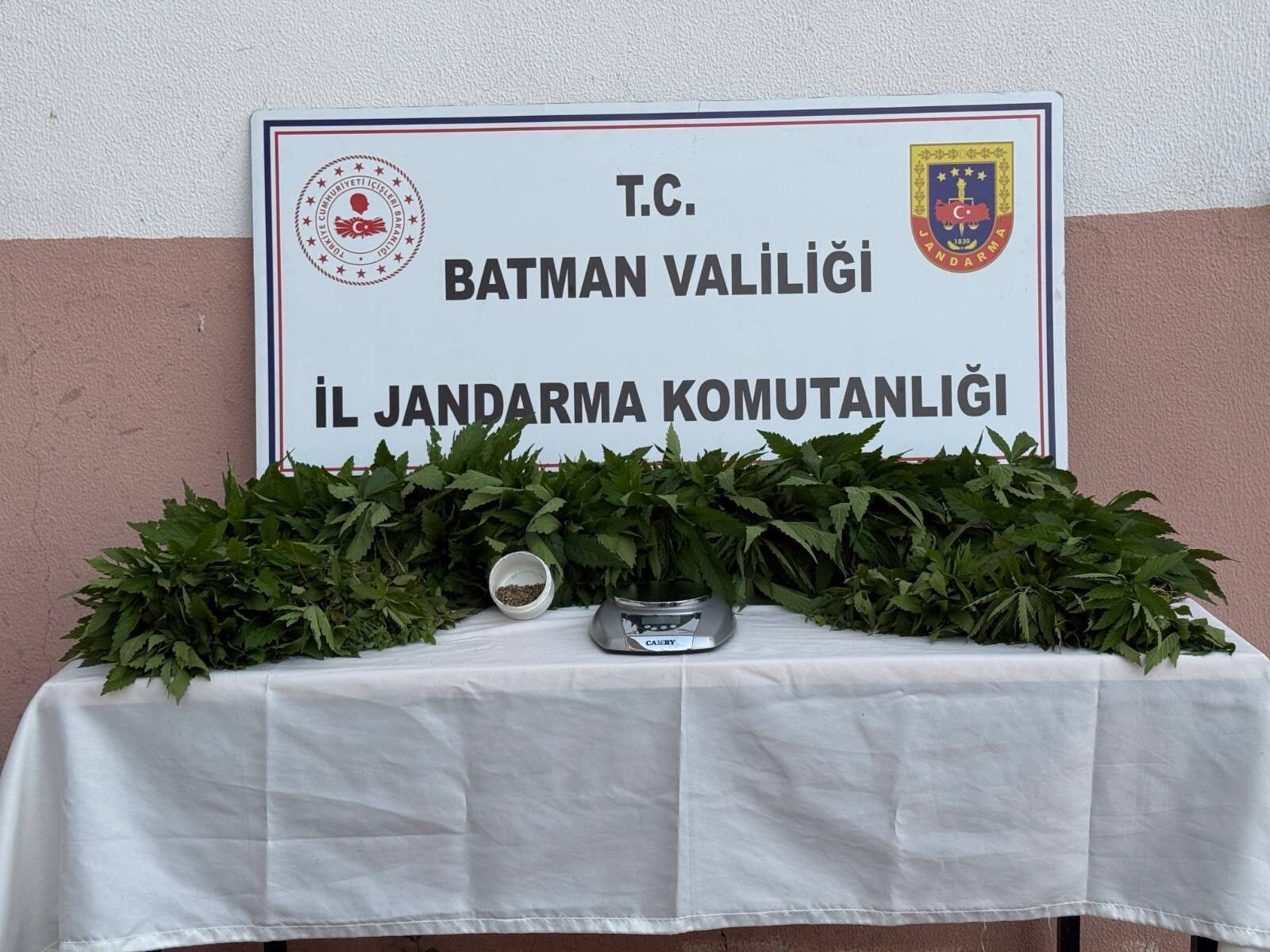 Jandarmadan Kozluk Ve Sason’da Dev Operasyon Zehir Tacirlerine Büyük Darbe! (1)
