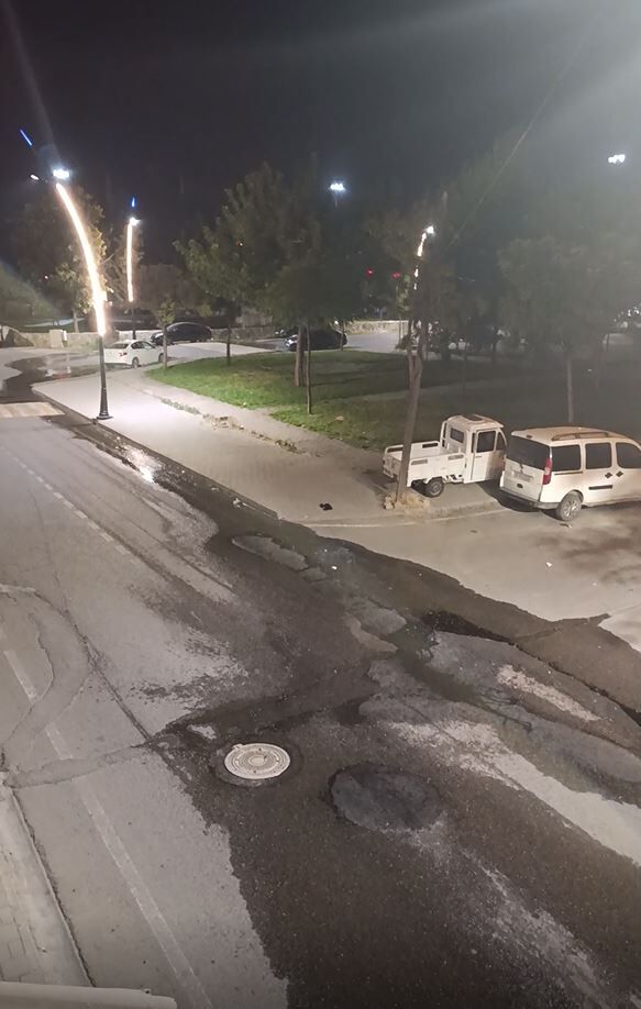 Parklardaki Başıboş Fıskiyeler İsrafa Ve Çileye Dönüşmesin Vatandaş Tepkili! (1)