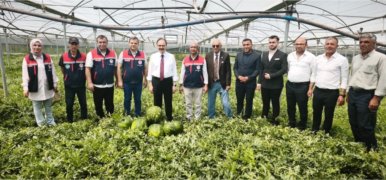 Vali Kızılkaya’dan Garzan Yumurta Tesisine Ziyaret (3)