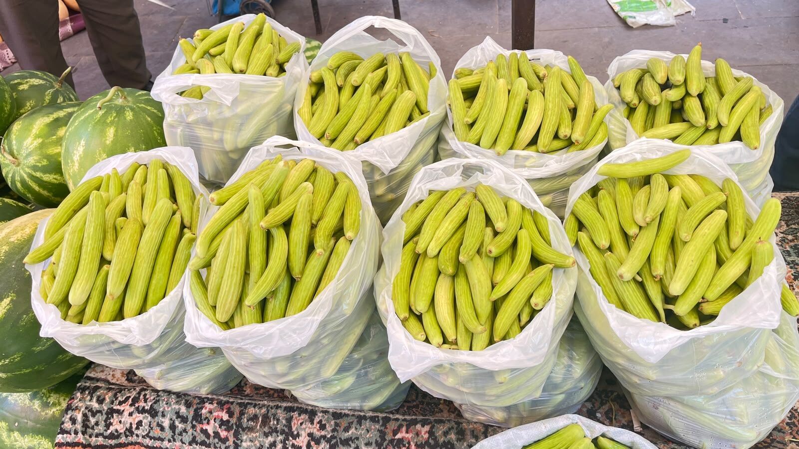 Alo Tevşo Pazarı'nda Turşuluk Sezonu Başladı (3)