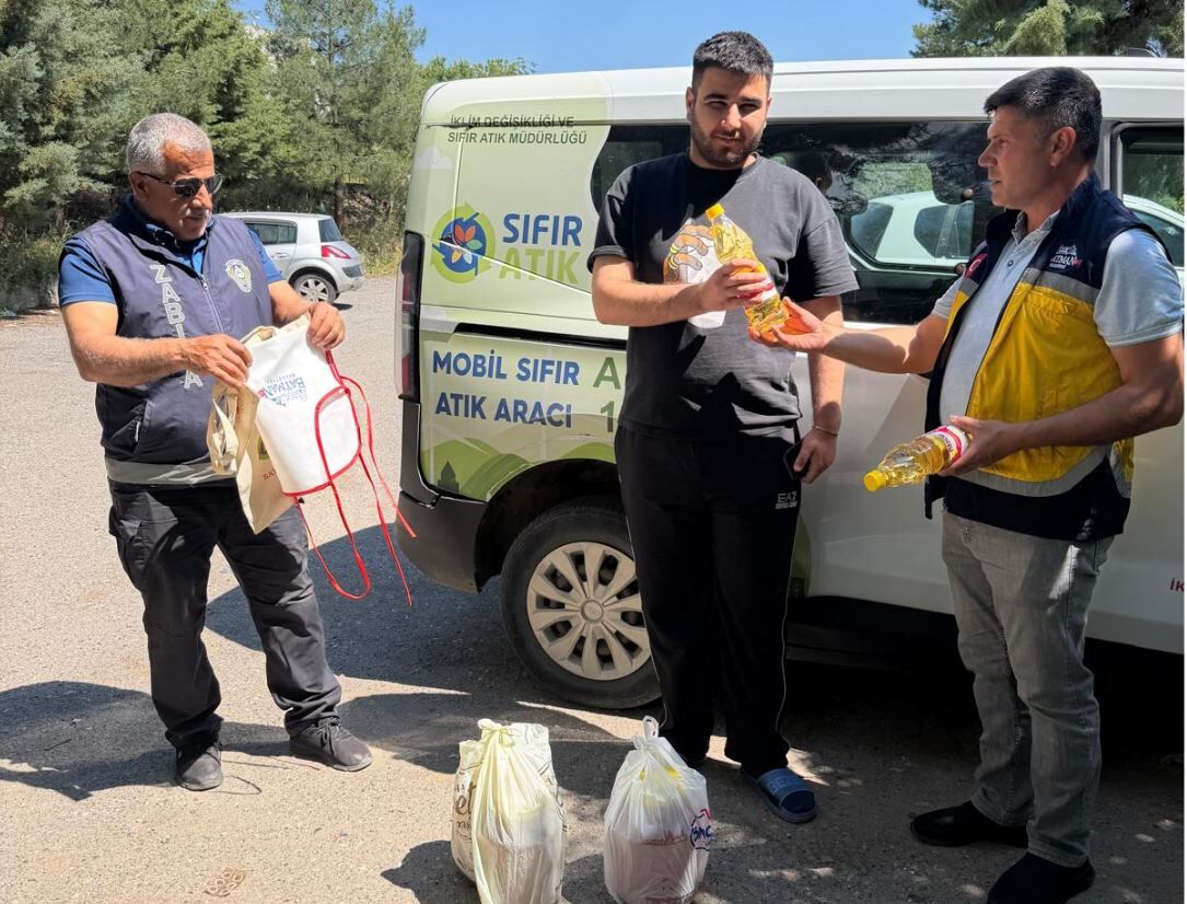 Batman Belediyesi, Bitkisel Atık Yağların Çevreye Zarar Vermeden Geri Dönüşüme Kazandırılması Amacıyla Ödüllü Toplama Kampanyası Başlattı (1)