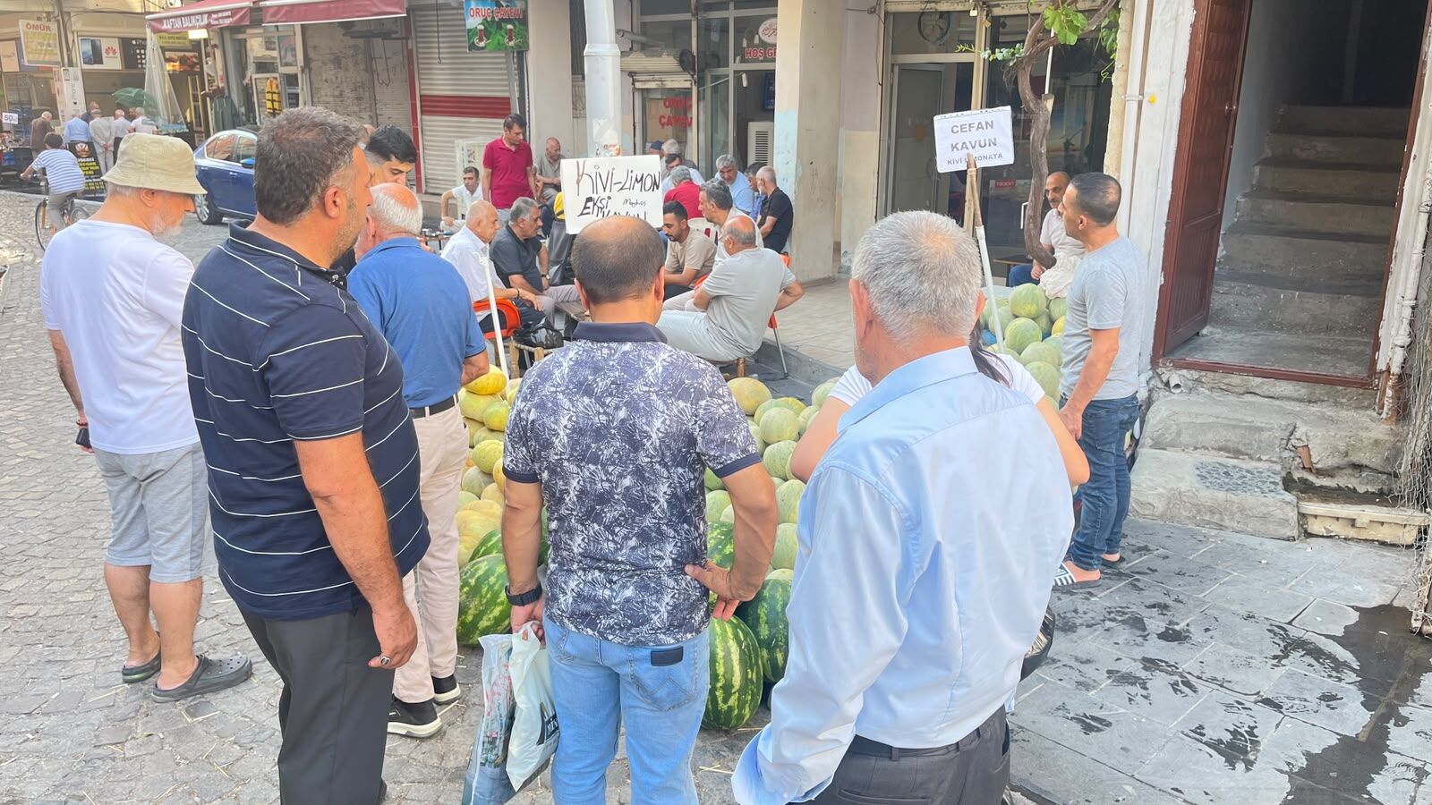 Batman'da Cefan Ve Akuba Kavunu Tezgâhlardaki Yerini Aldı (4)