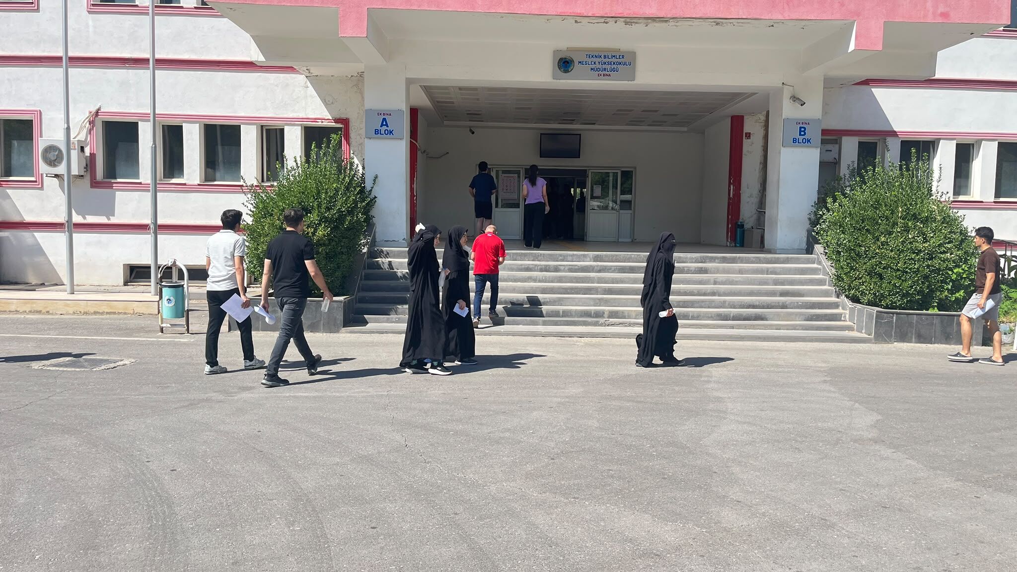 Batman'da Dgs Heyecanı Adaylar 3 Saat Ter Dökecek (3)