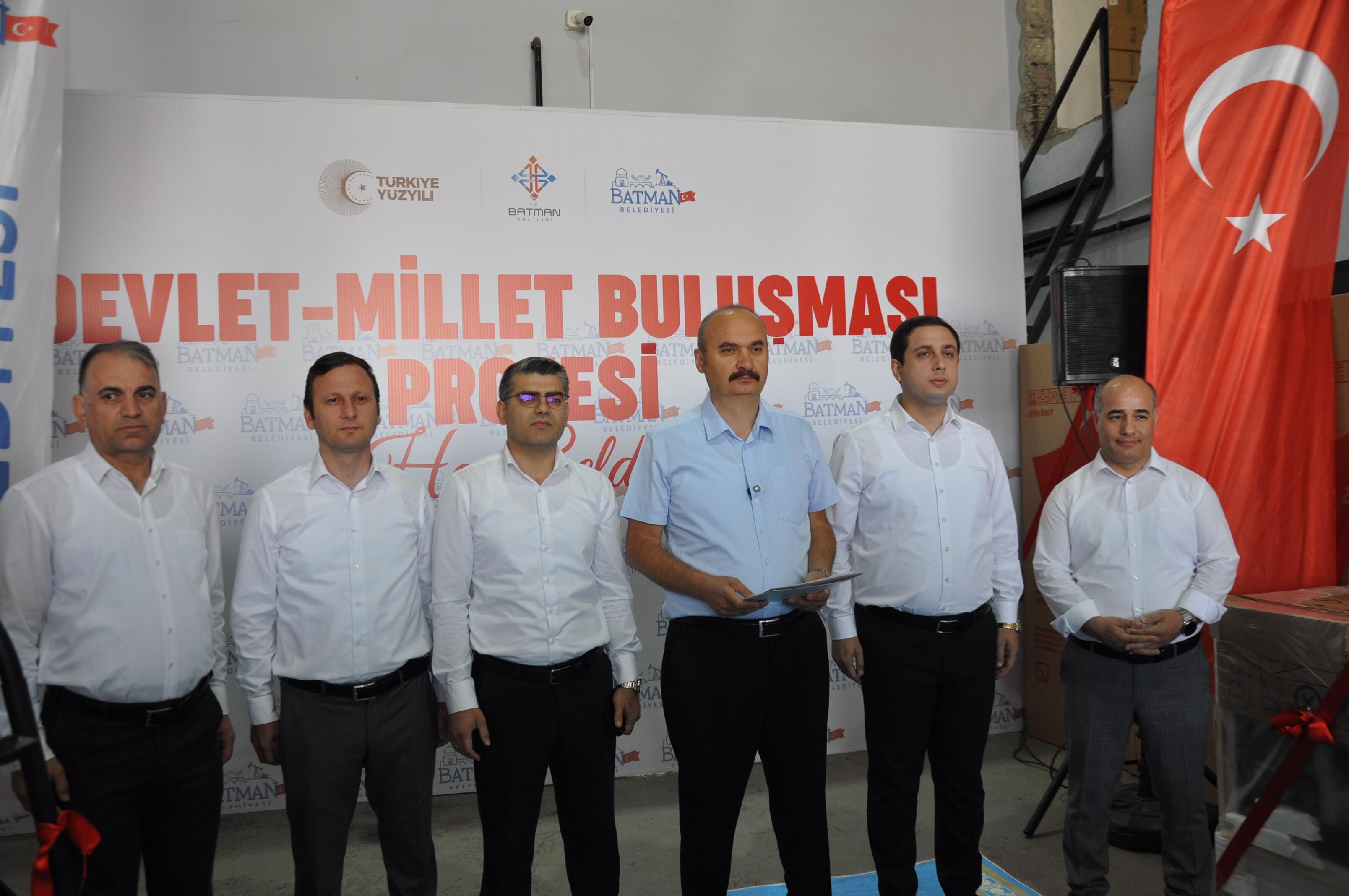 Batman’da İhtiyaç Sahibi Ailelere Beyaz Eşya Ve Mobilya Desteği Sağlanacak (6)