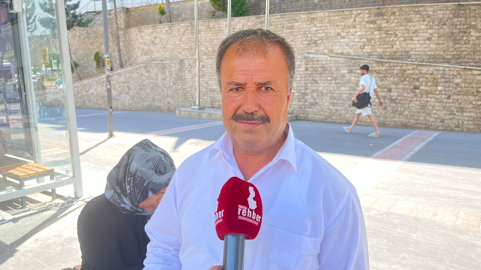 Batman'da Klimalı Duraklar Beğeni Topladı Vatandaşlardan Ortak Çağrı Tüm Mahallelere Yapılsın (2)