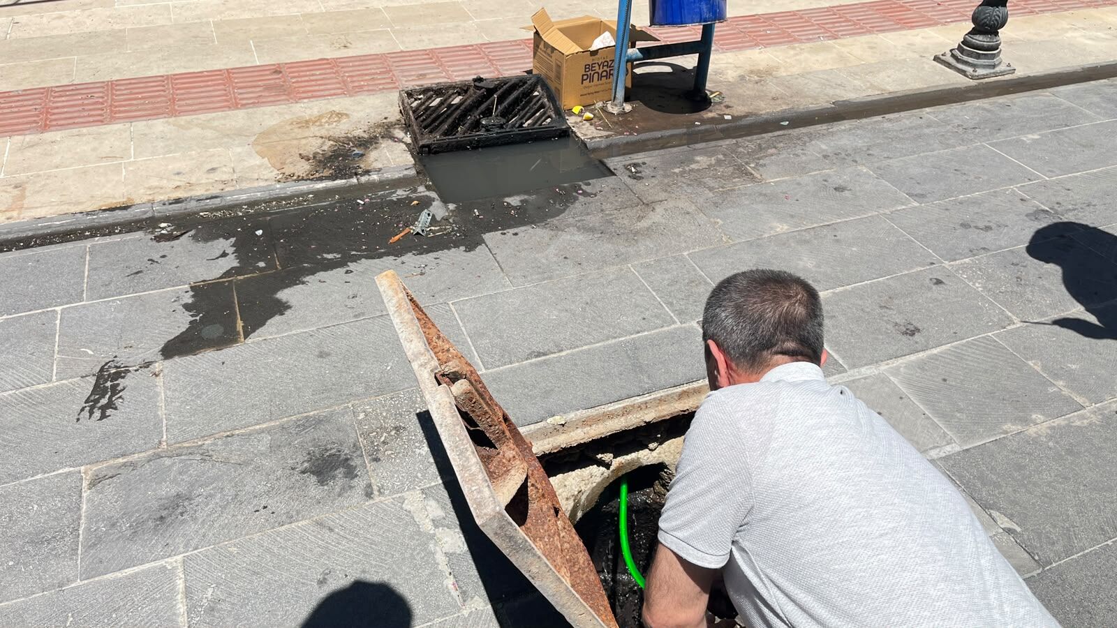 Esnaf Kendi İmkânıyla Logar Temizliği Yaptı (3)