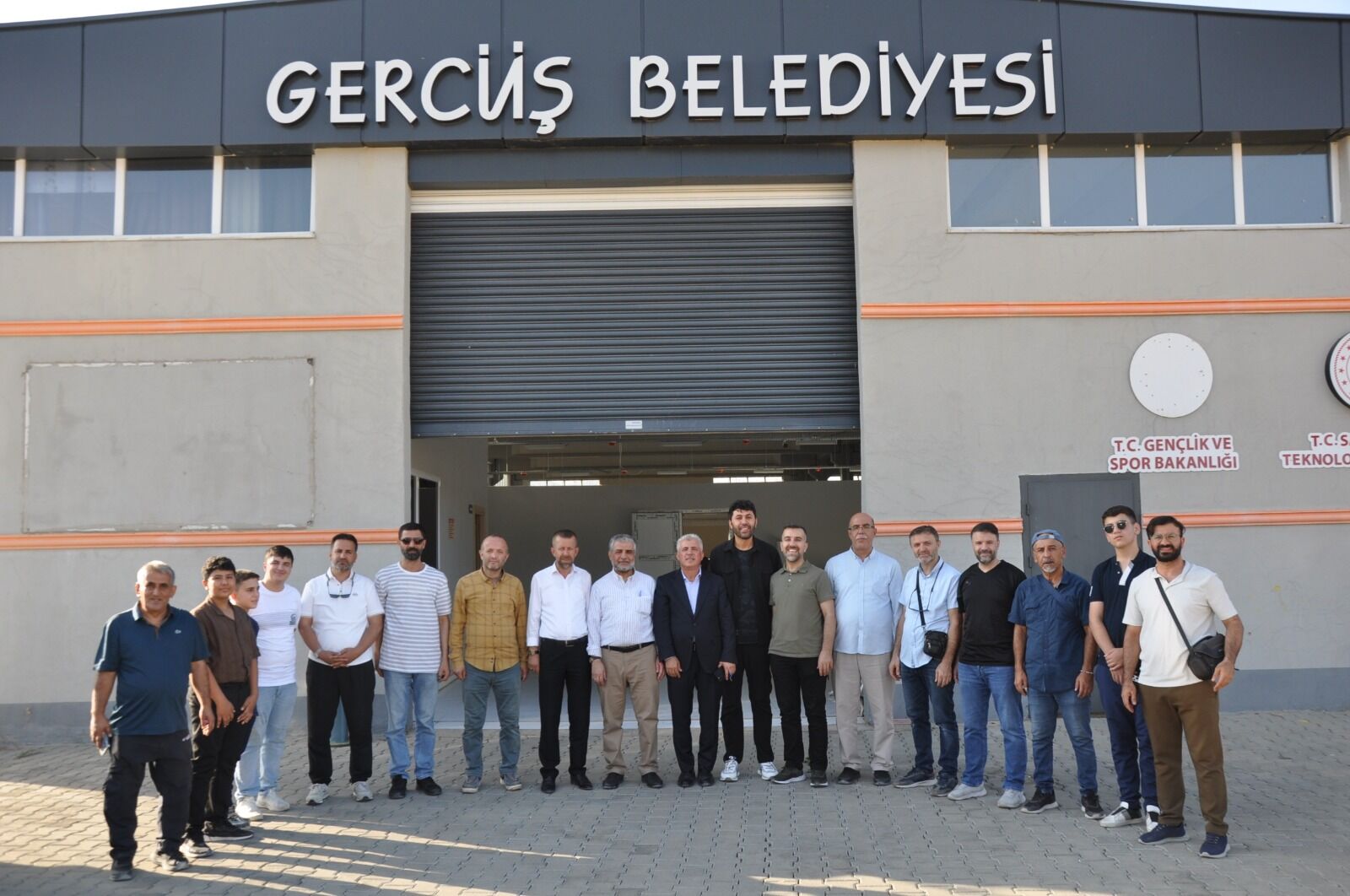 Gercüş’te Tekstilkent Üretime Başladı! Hedef İstihdamı Artırmak Ve İşsizliği Önlemek (1)