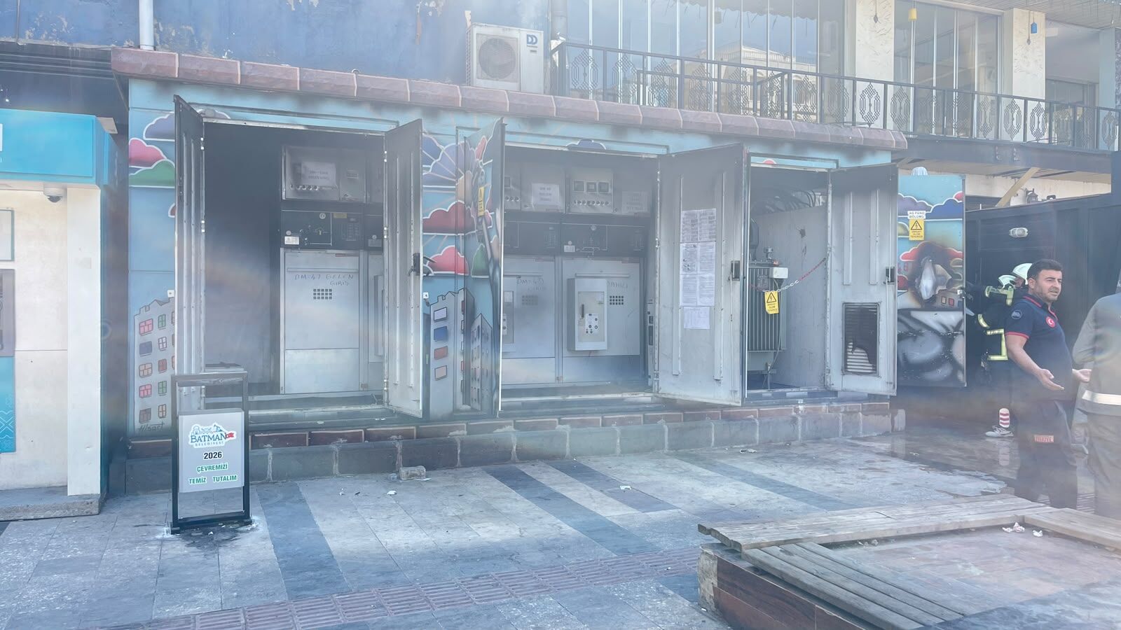 Gülistan Caddesi'nde Trafo Patladı, Elektrikler Kesildi (1)
