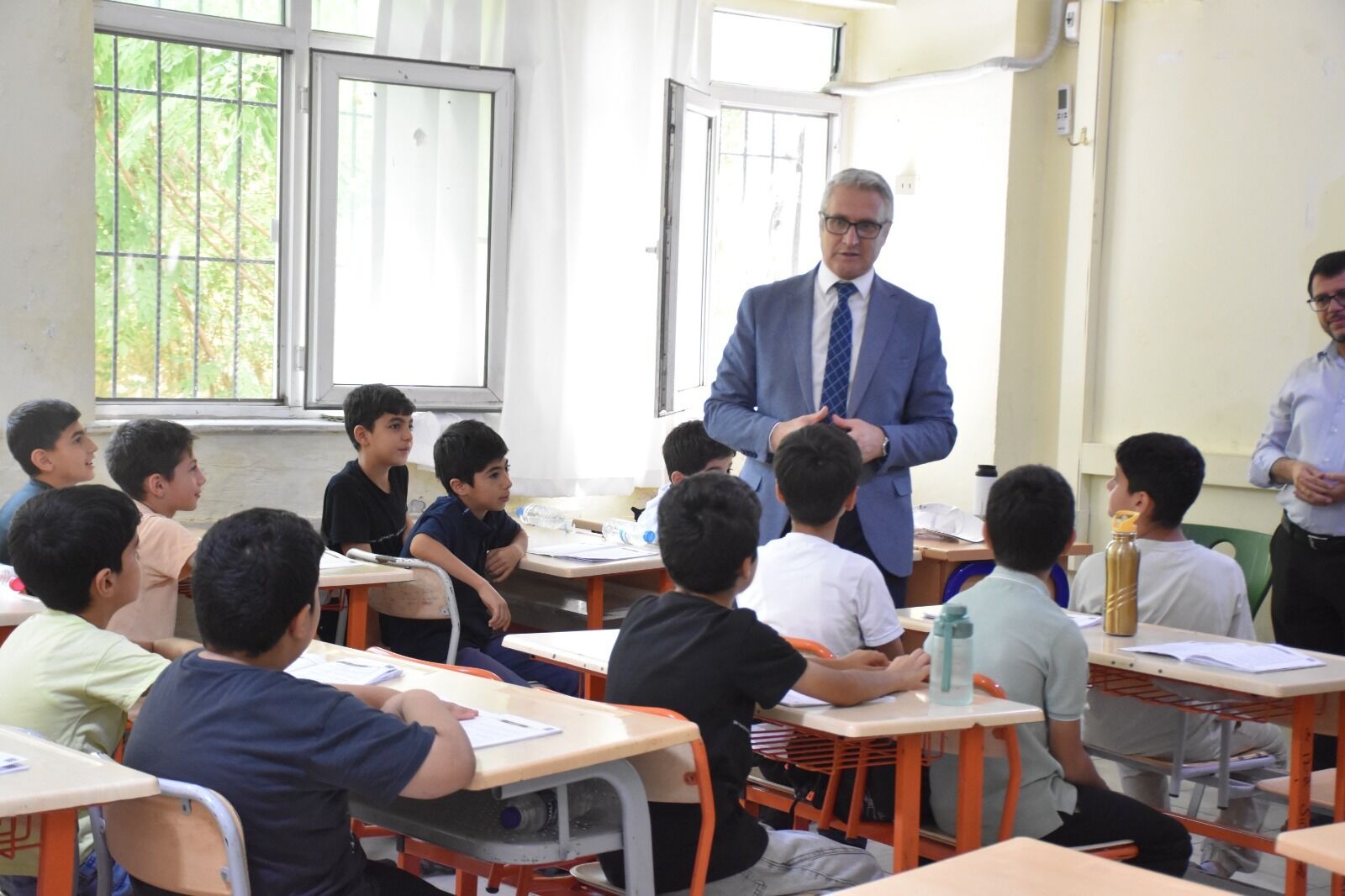 İl Millî Eğitim Müdürü Yaşar Ciğer’den Hafızlık Öğrencilerine Anlamlı Ziyaret (1)