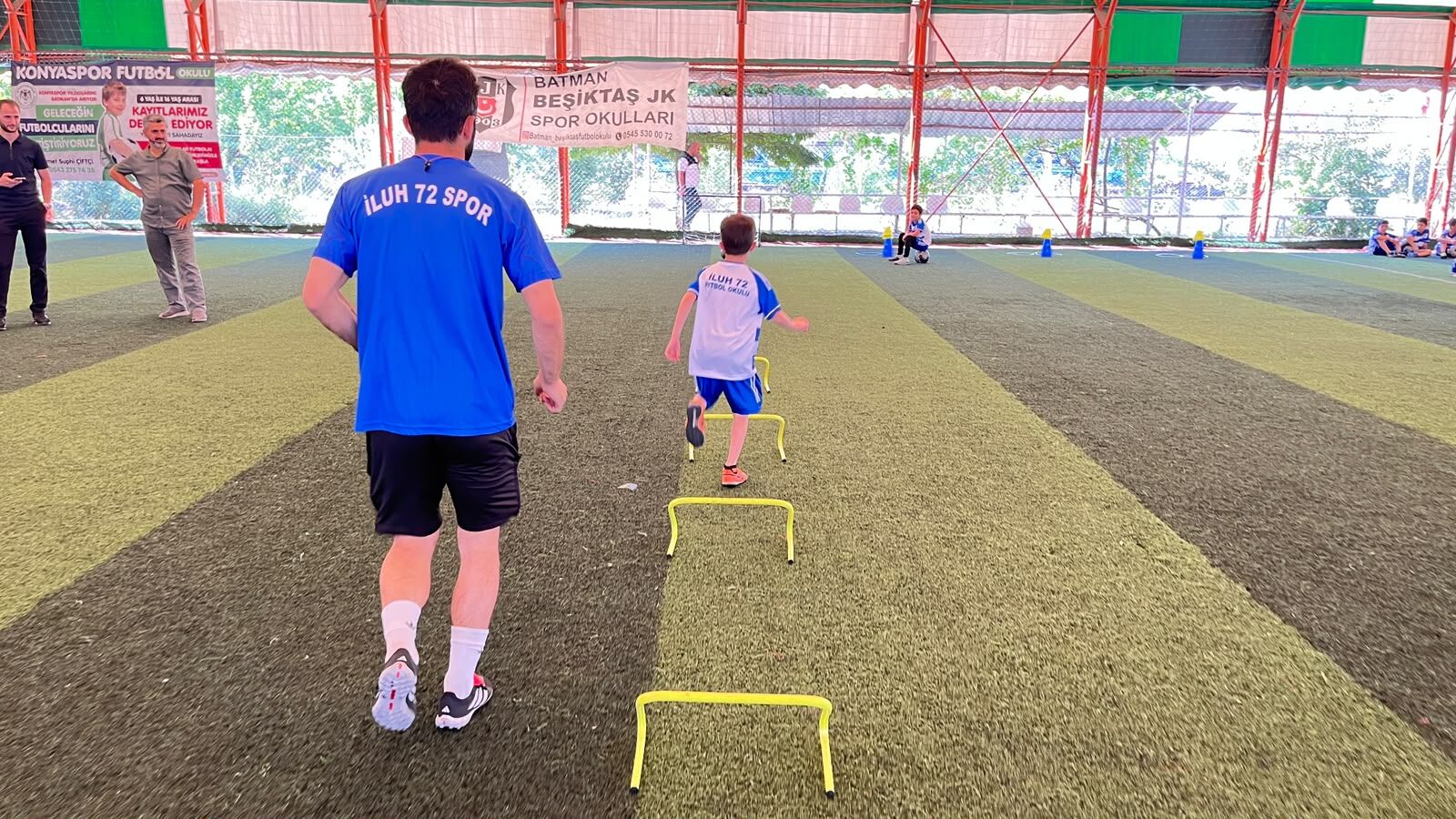 İluh 72 Futbol Okulu'ndan Örnek Model Spor, Eğitim Ve Değerler Bir Arada (1)