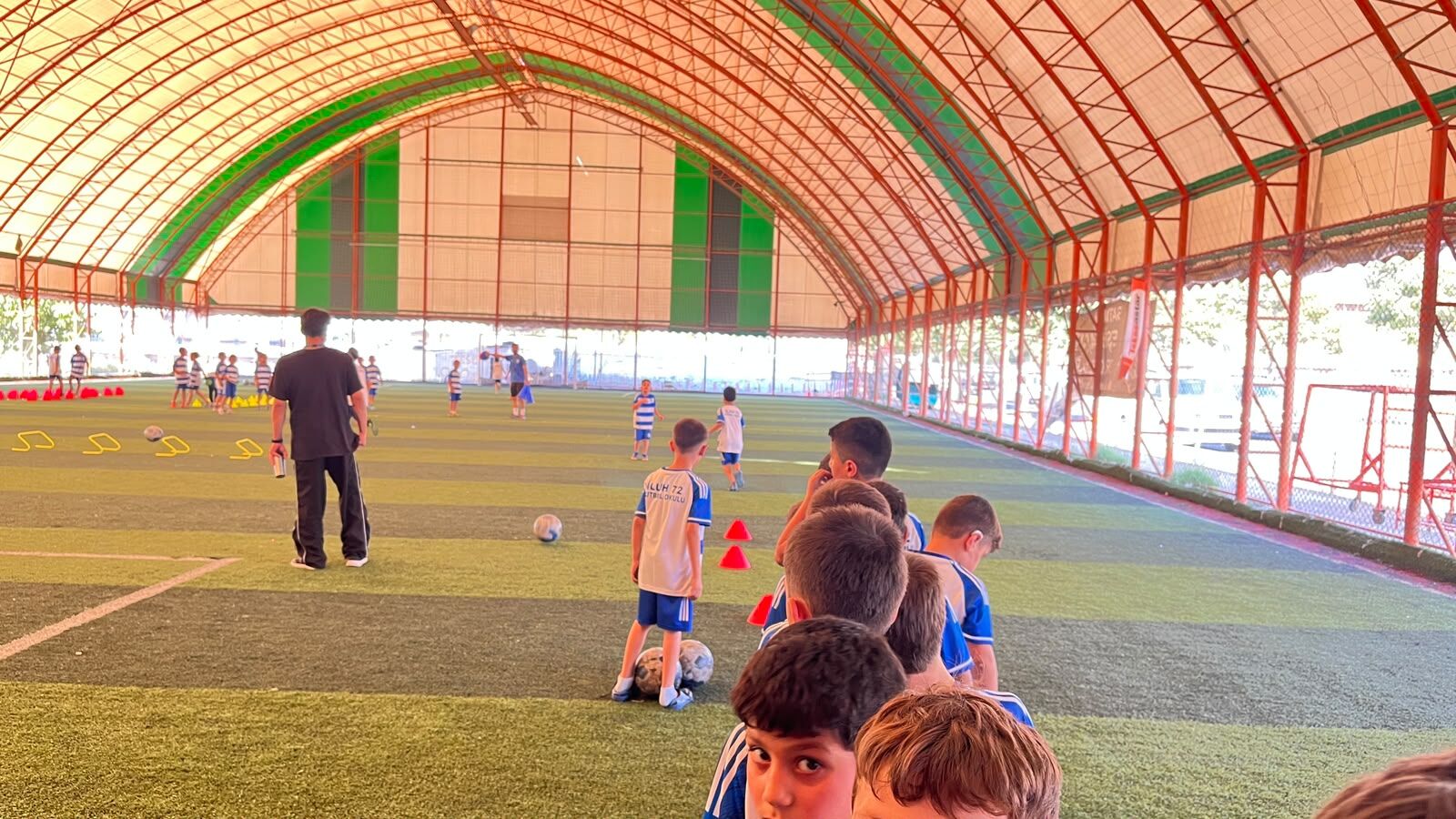 İluh 72 Futbol Okulu'ndan Örnek Model Spor, Eğitim Ve Değerler Bir Arada (10)