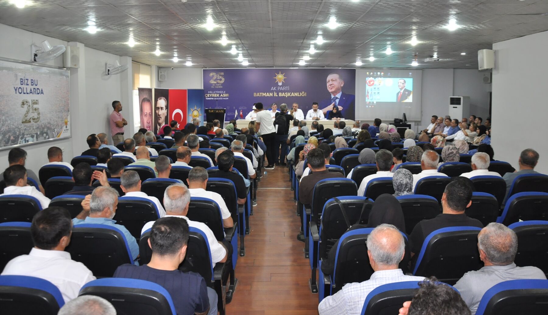 Ak Parti Batman’da 25. Yılını Kutladı