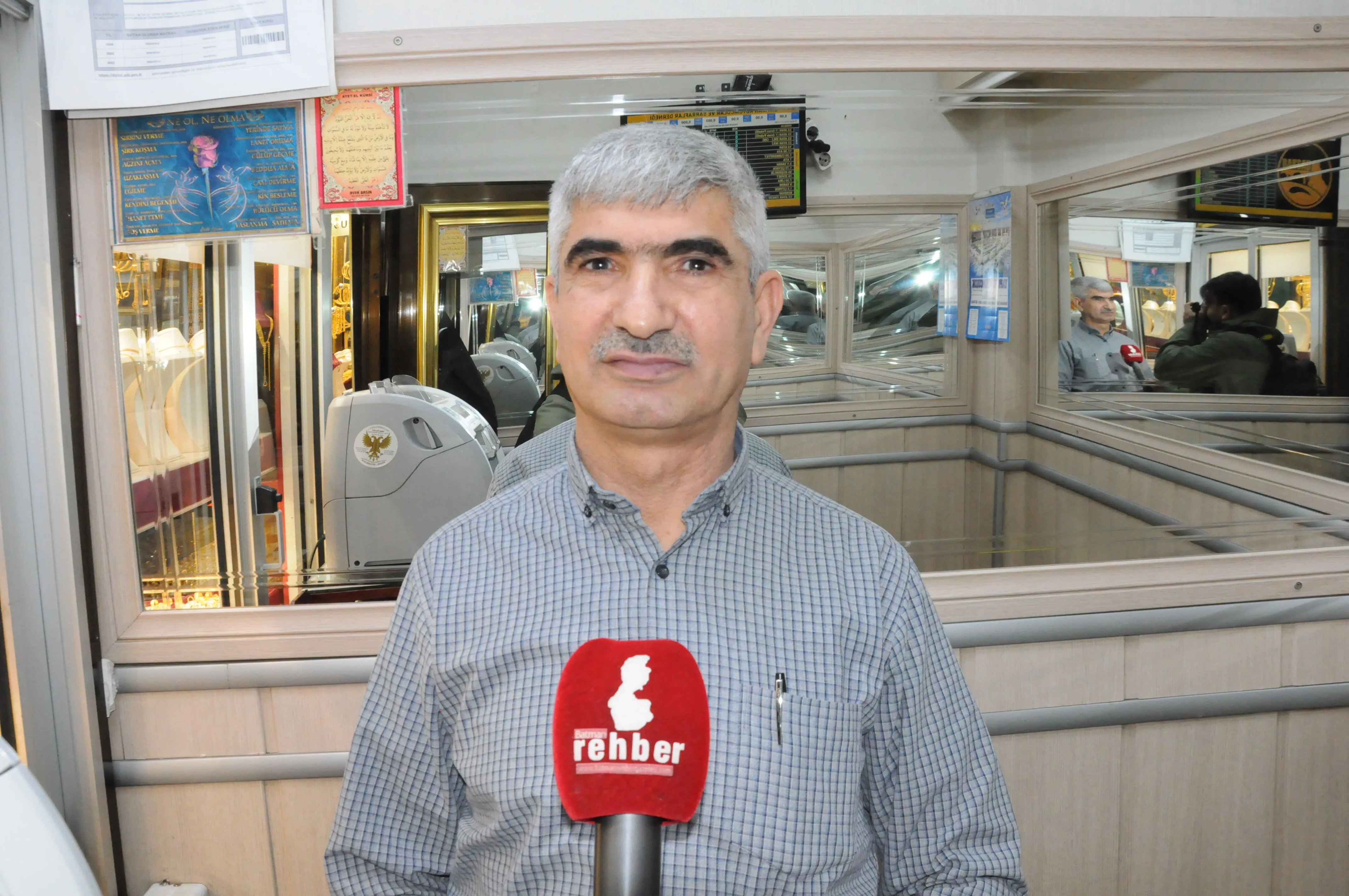 Altin 4 Ayin Dibinde Batmanda Kuyumculara Yogun Ilgi 5