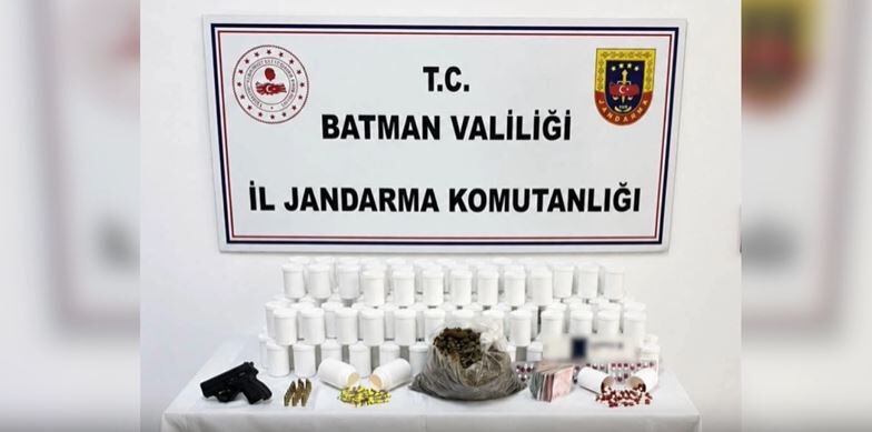 Batman Dâhil 28 İlde Zehir Tacirlerine Operasyon (2)