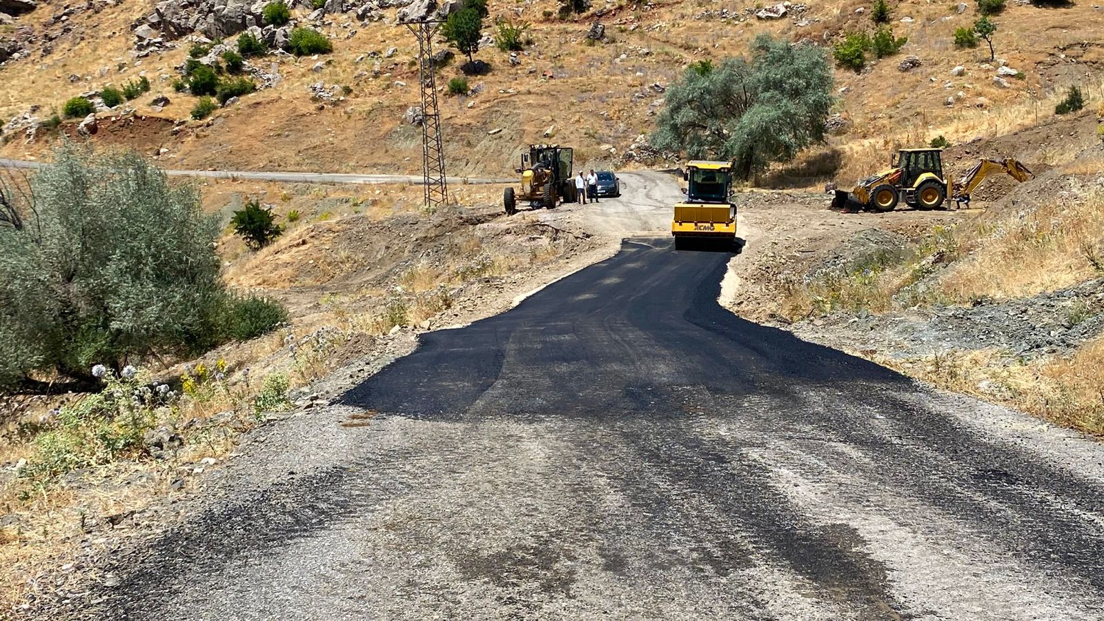 Batman İl Özel İdaresi Köy Yollarında Bakım Ve Onarım Çalışması Başlattı (2)
