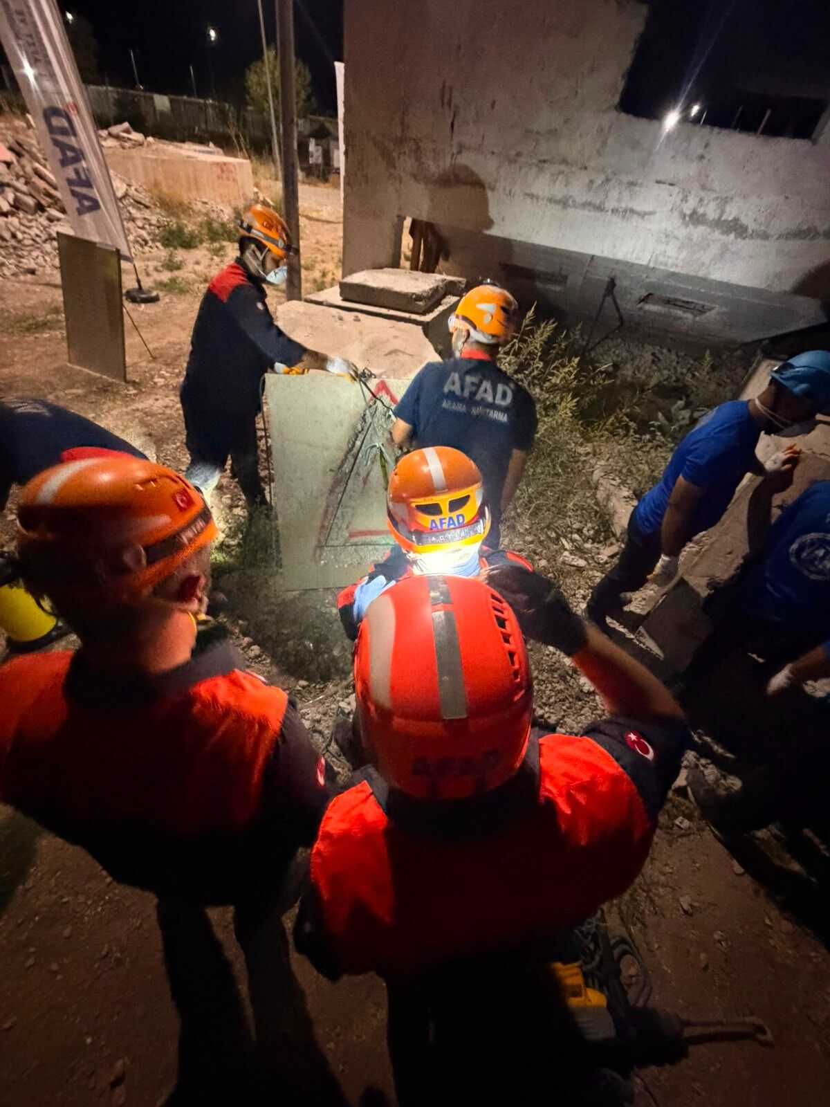 Batman’da 17 Ağustos Depremi Anısına Arama Kurtarma Tatbikatı (3)