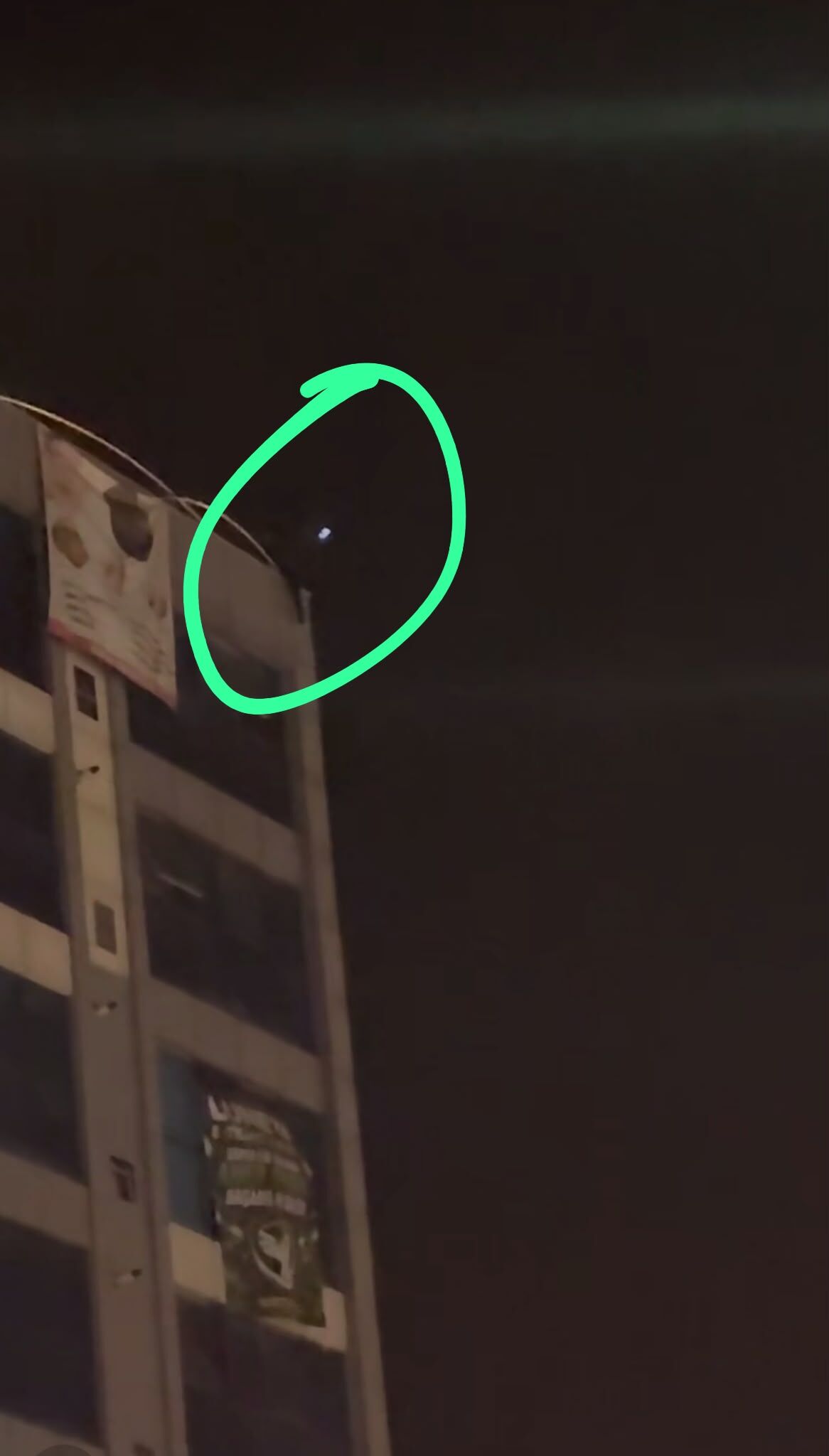 Batman’da Hareketli̇ Gece Eki̇pler Yaklaşik Bi̇r Saat İkna Etmeye Çalişti (1)