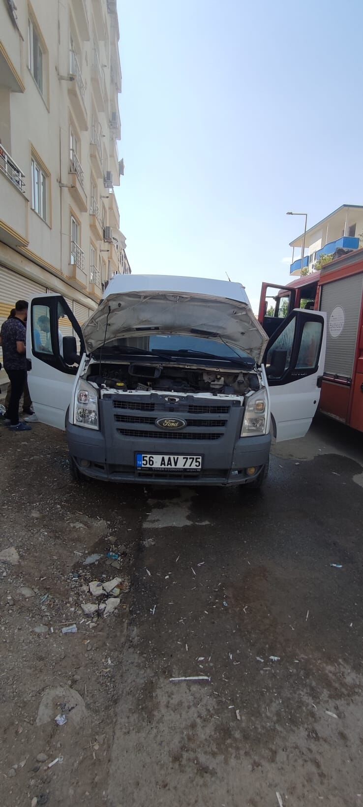 Bayındır Mahallesi’nde Araç Yangını (2)