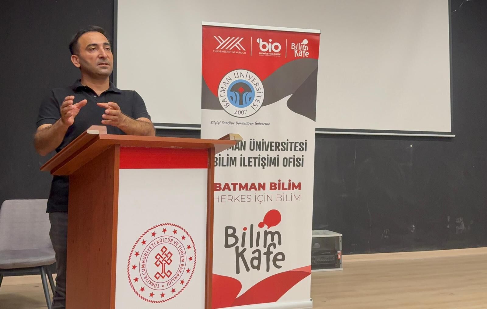 Bilim Kafe’de Geleceğin Meslekleri Ve Elektrik Elektronik Mühendisliği Konuşuldu (2)