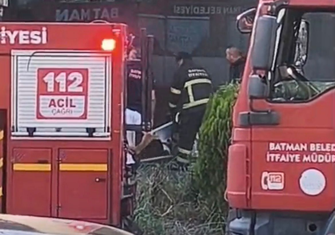 Gültepe Mahallesi’nde Spor Kompleksinde Yangın Panik Dolu Anlar Yaşandı (4)