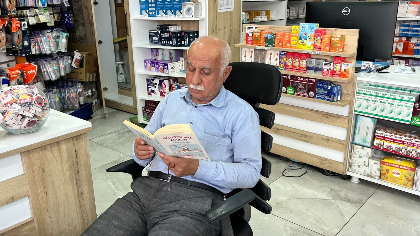 Kitap Kurdu Mazhar Amca İlgi Odağı Oldu (2)