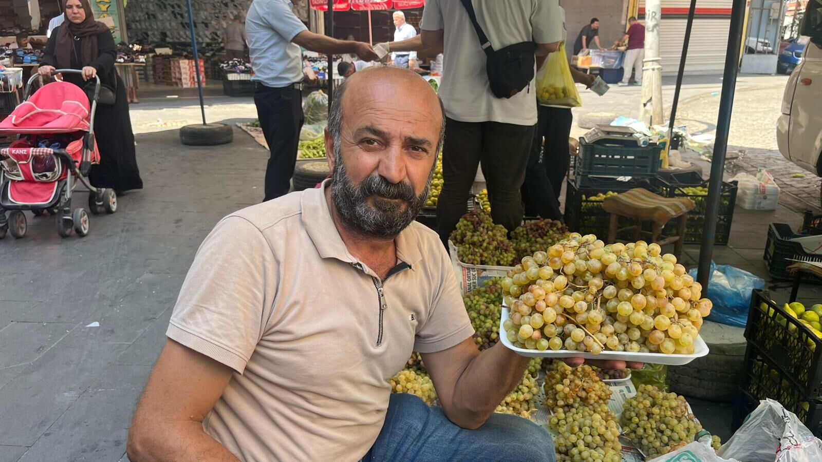 Yerli Üzüm Çeşitleri Pazarda Tezgâhlardaki Yerini Aldı (5)