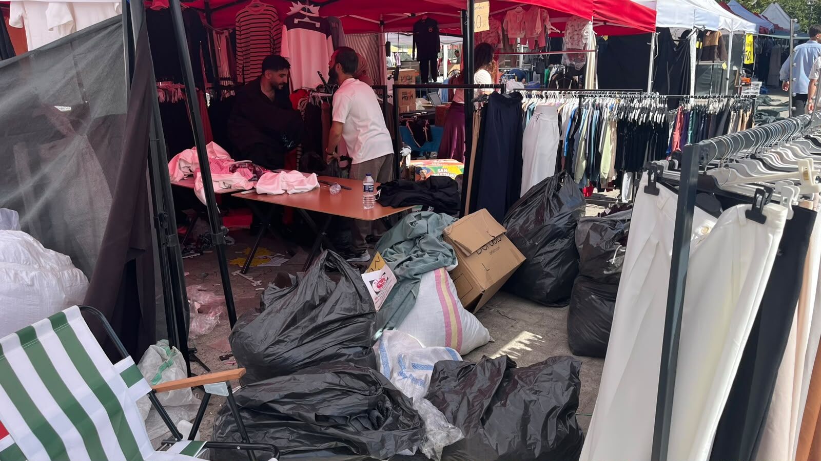 10 Günlük Festi̇val 5 Günde Kapandi (1)