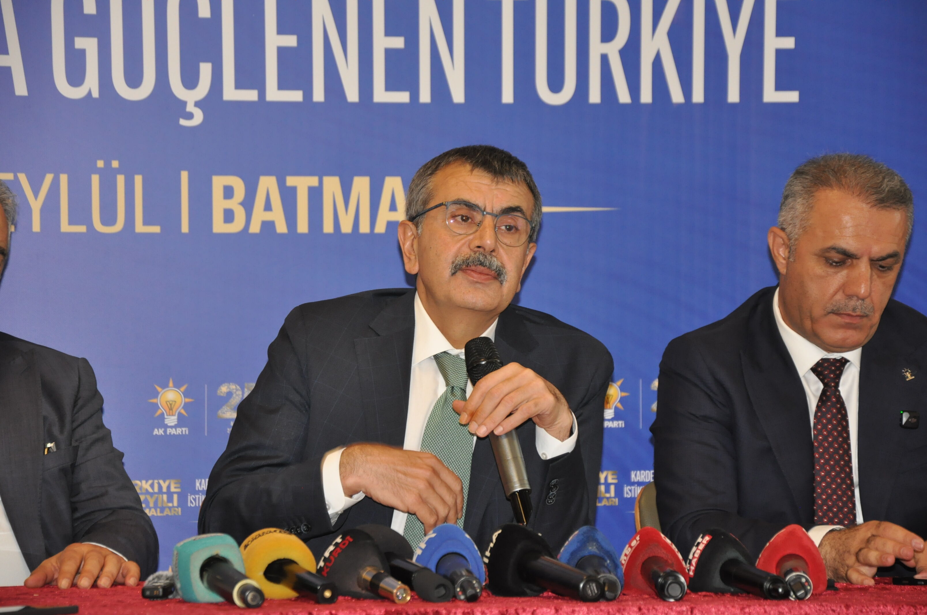 Bakan Tekin Batman’da “Top Artık Bizde, Hep Beraber Bu Sürece Sahip Çıkalım” (3)
