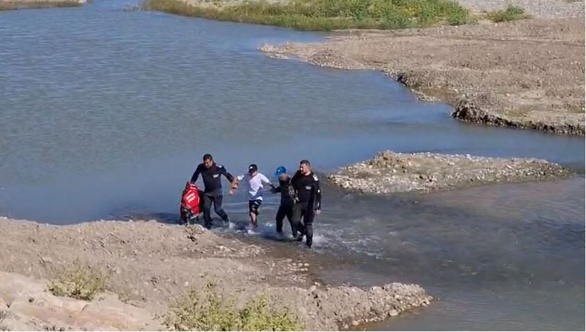 Batman’da Suda Mahsur Kalan Vatandaşlar Kurtarıldı (2)