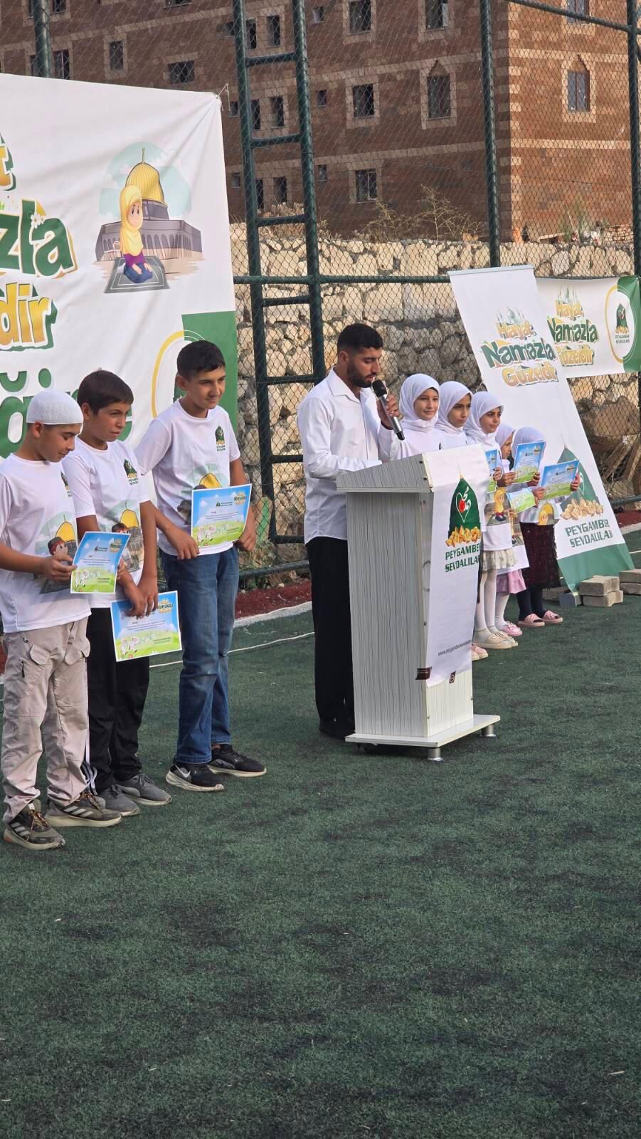 Beşiri’de “Hayat Namazla Güzeldir” Final Etkinliği Düzenlendi (2)